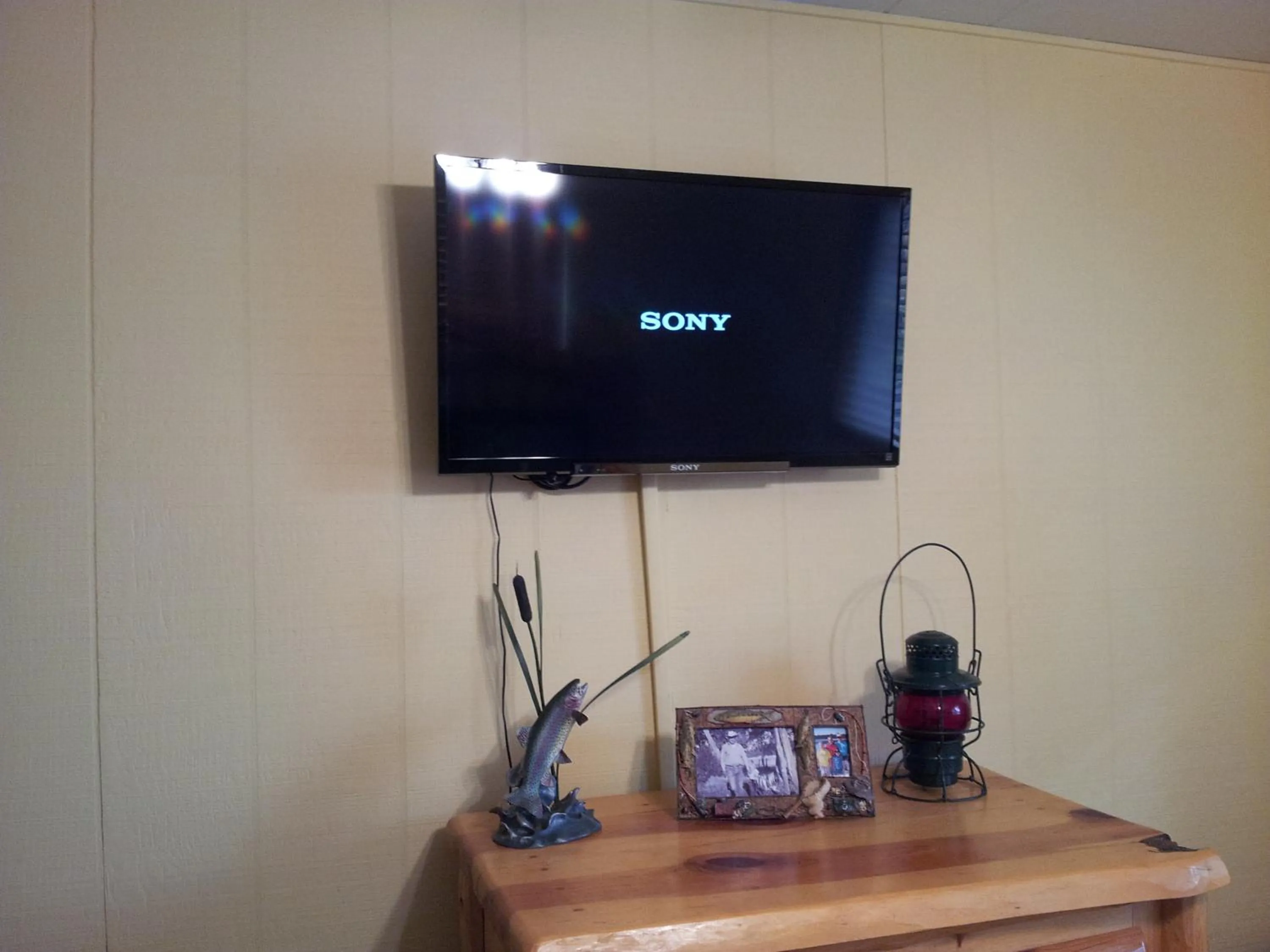 Bedroom in Adair Springs Cabin