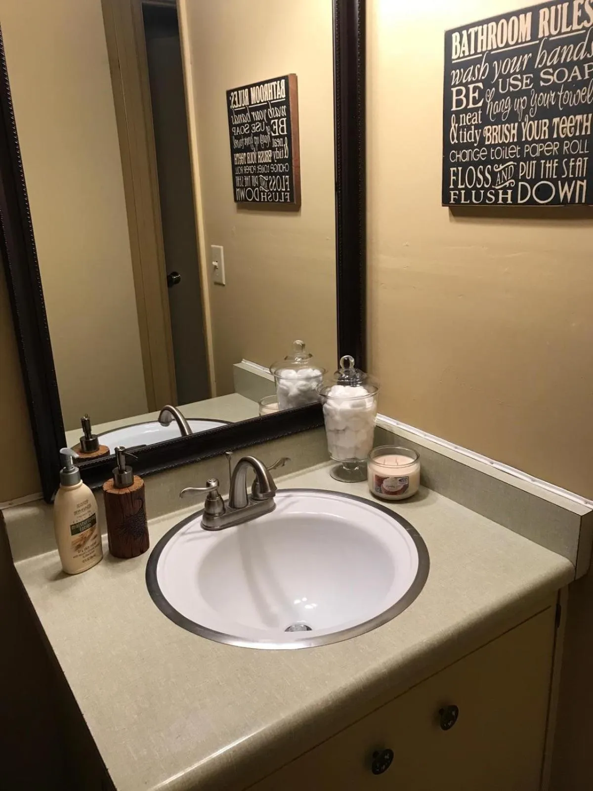 Bathroom in Adair Springs Cabin
