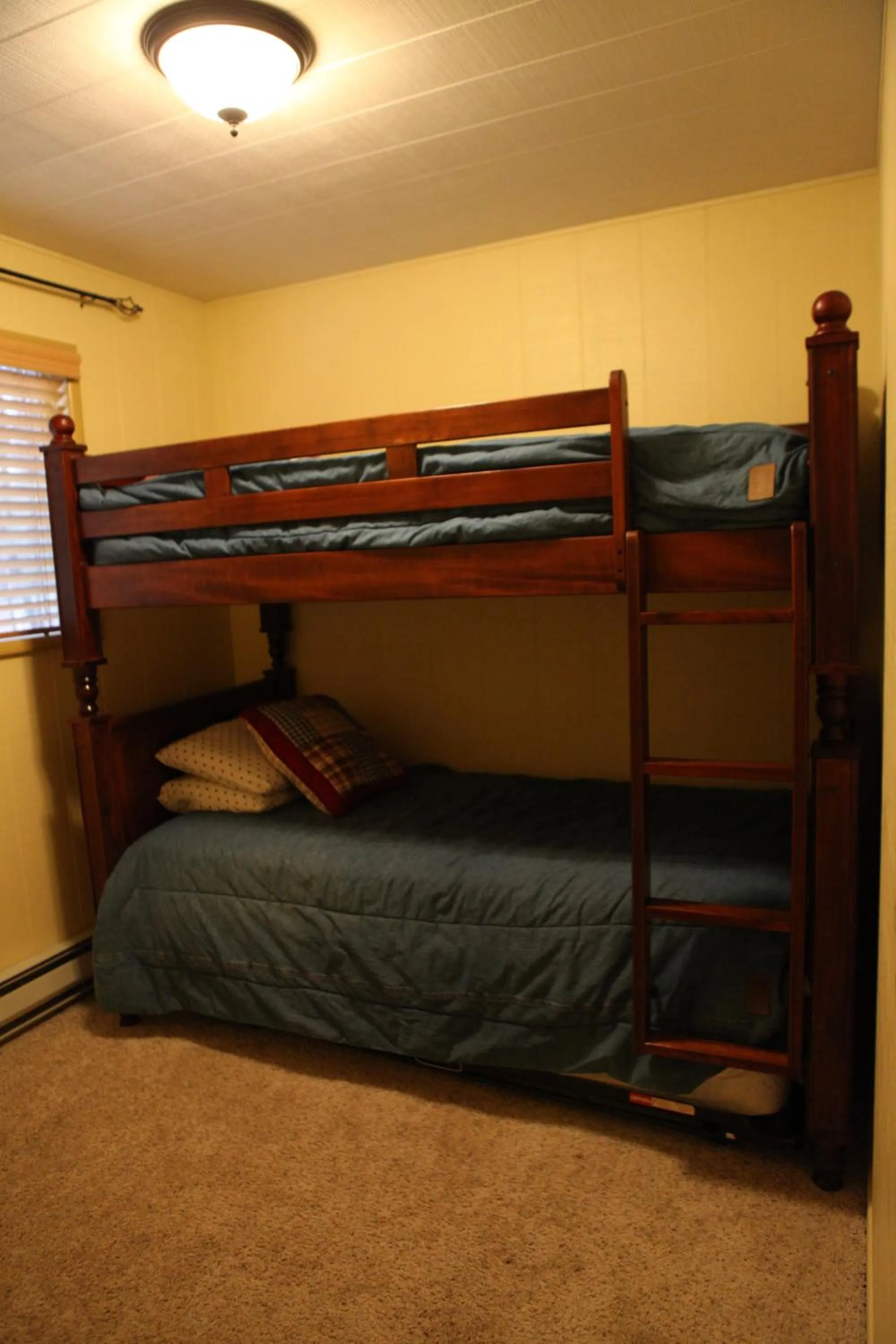 Bedroom, Bed in Adair Springs Cabin