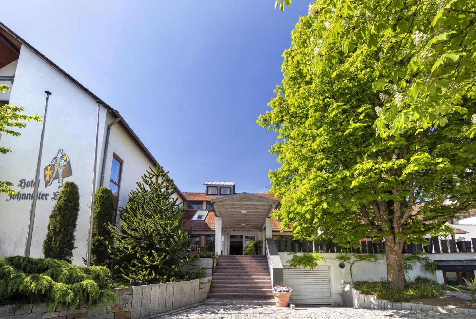 Facade/entrance in Romantik Hotel Johanniter-Kreuz
