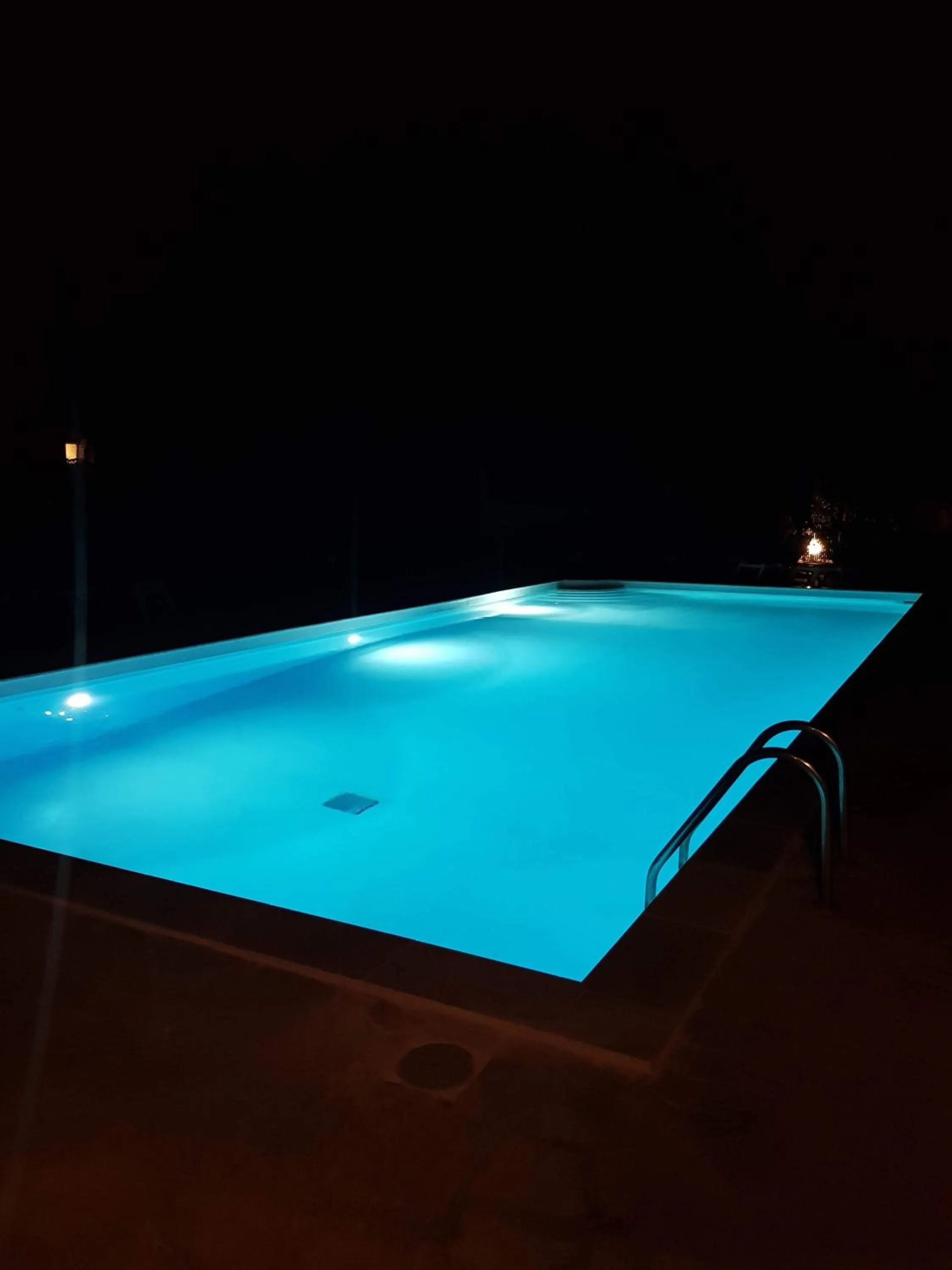 Swimming pool in Résidence Les Cigales