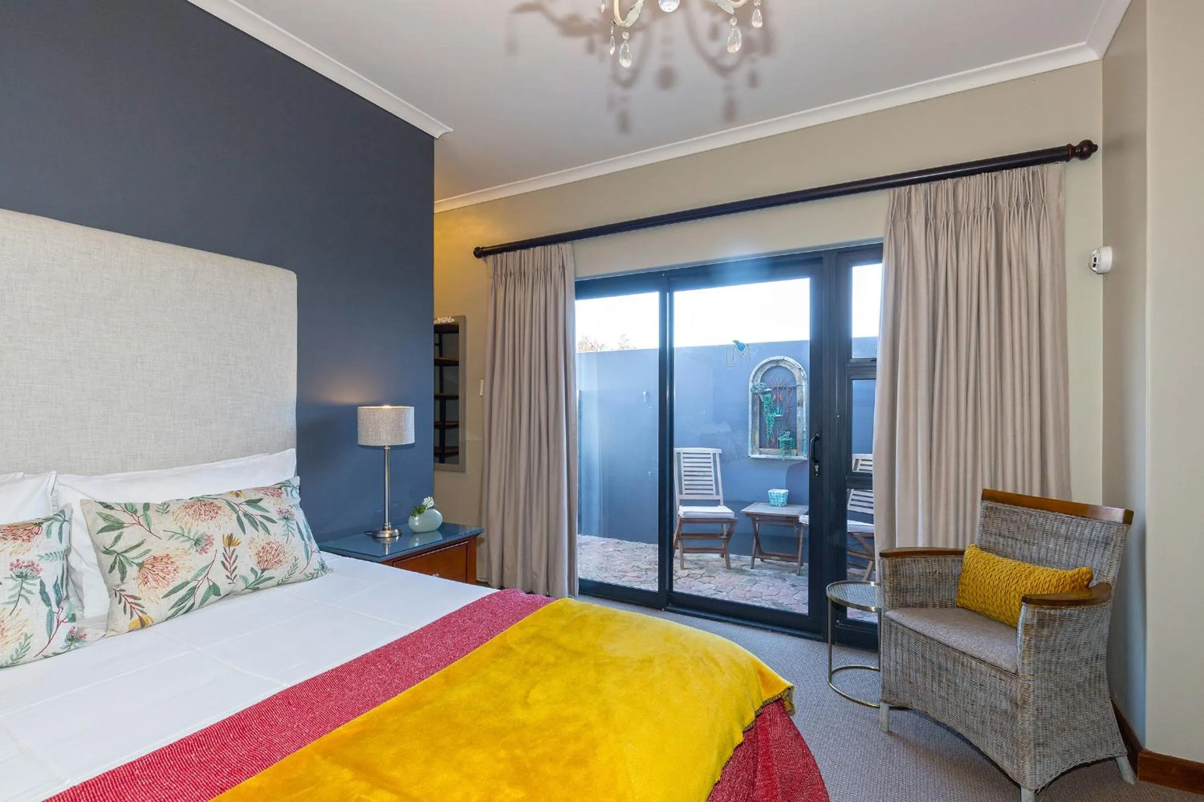 Bedroom, Bed in Le Mahi Guest House