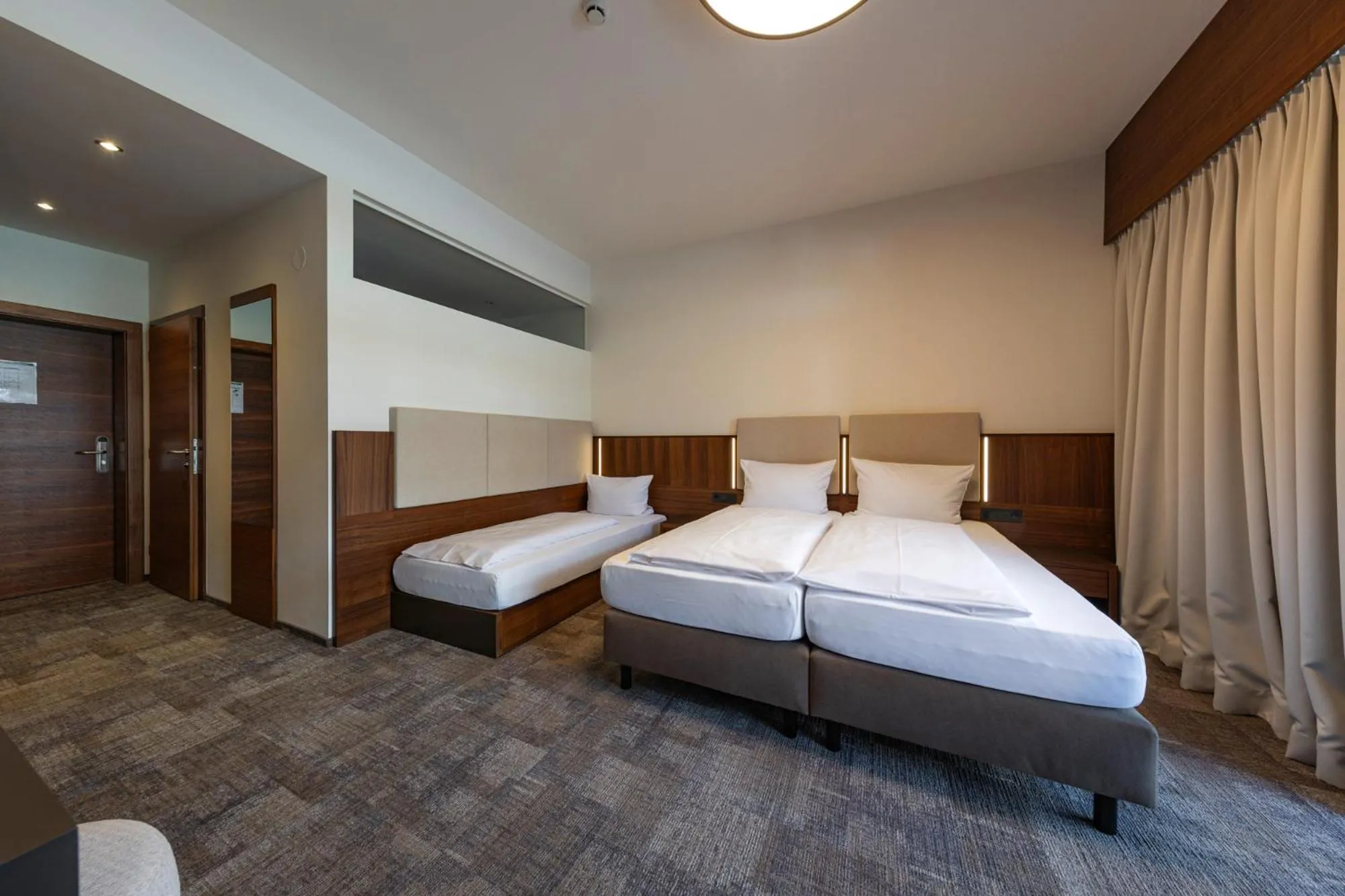 Photo of the whole room, Bed in Hotel Rundeck