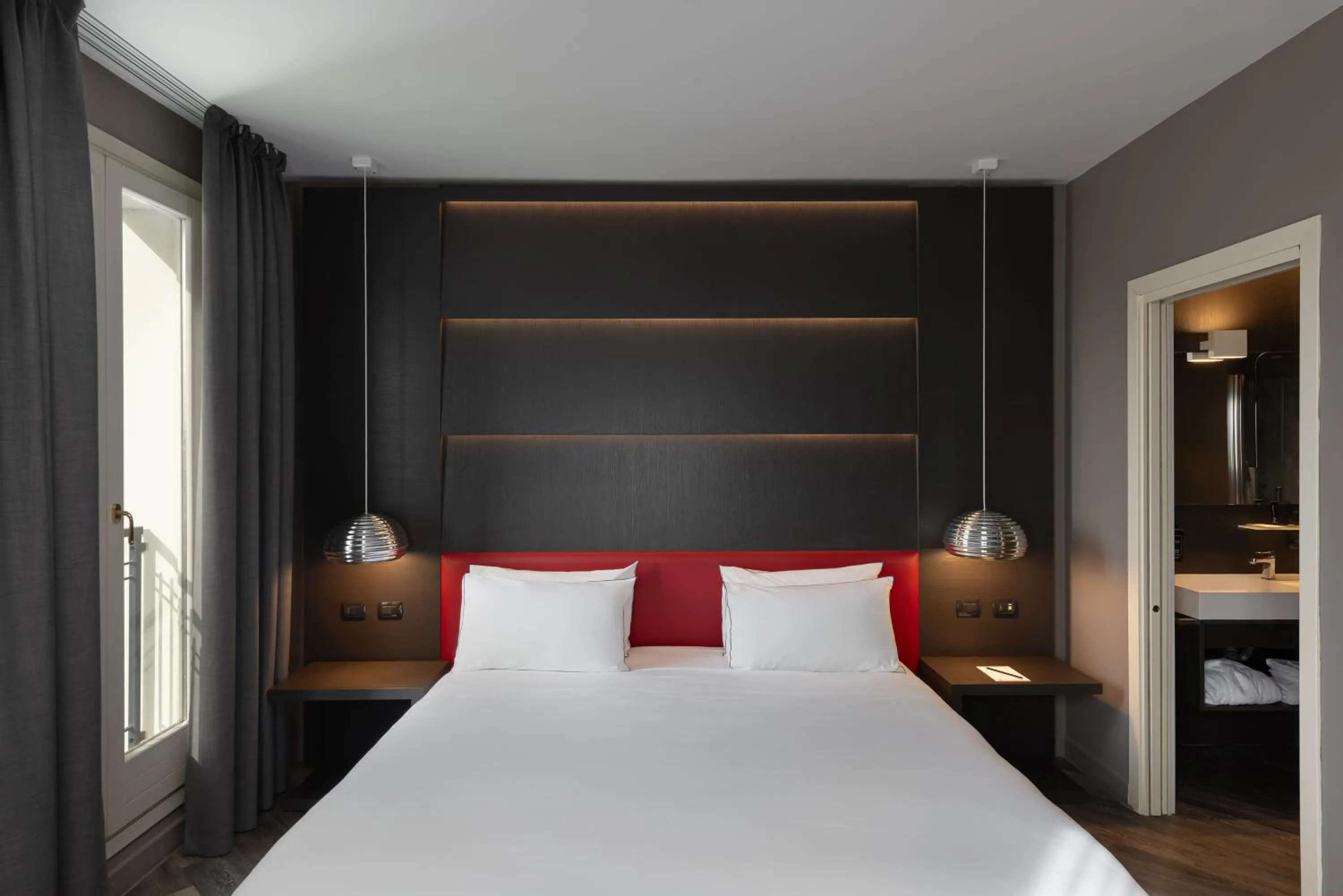 Bed in Maranello Palace