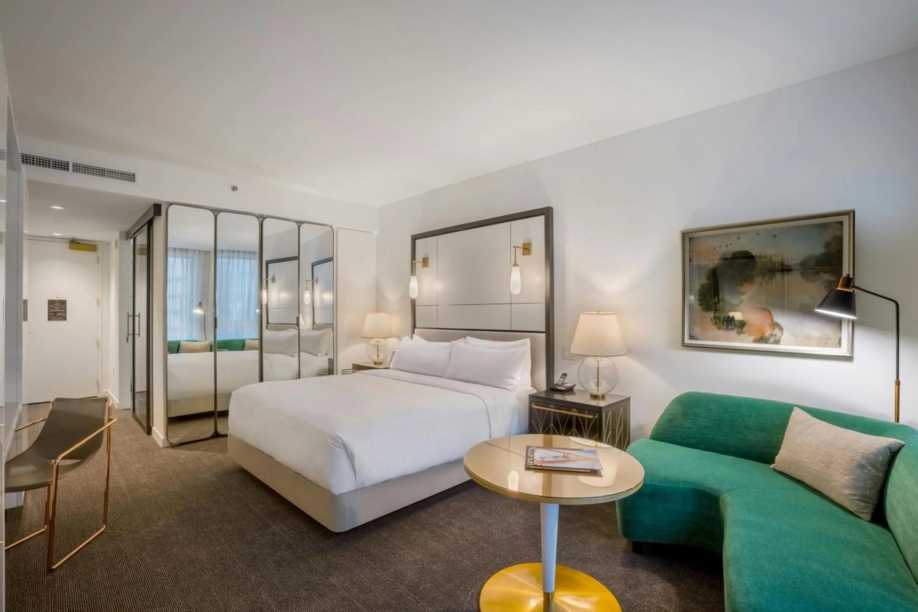 Photo of the whole room, Bed in The Laura Hotel, Houston Downtown, Autograph Collection