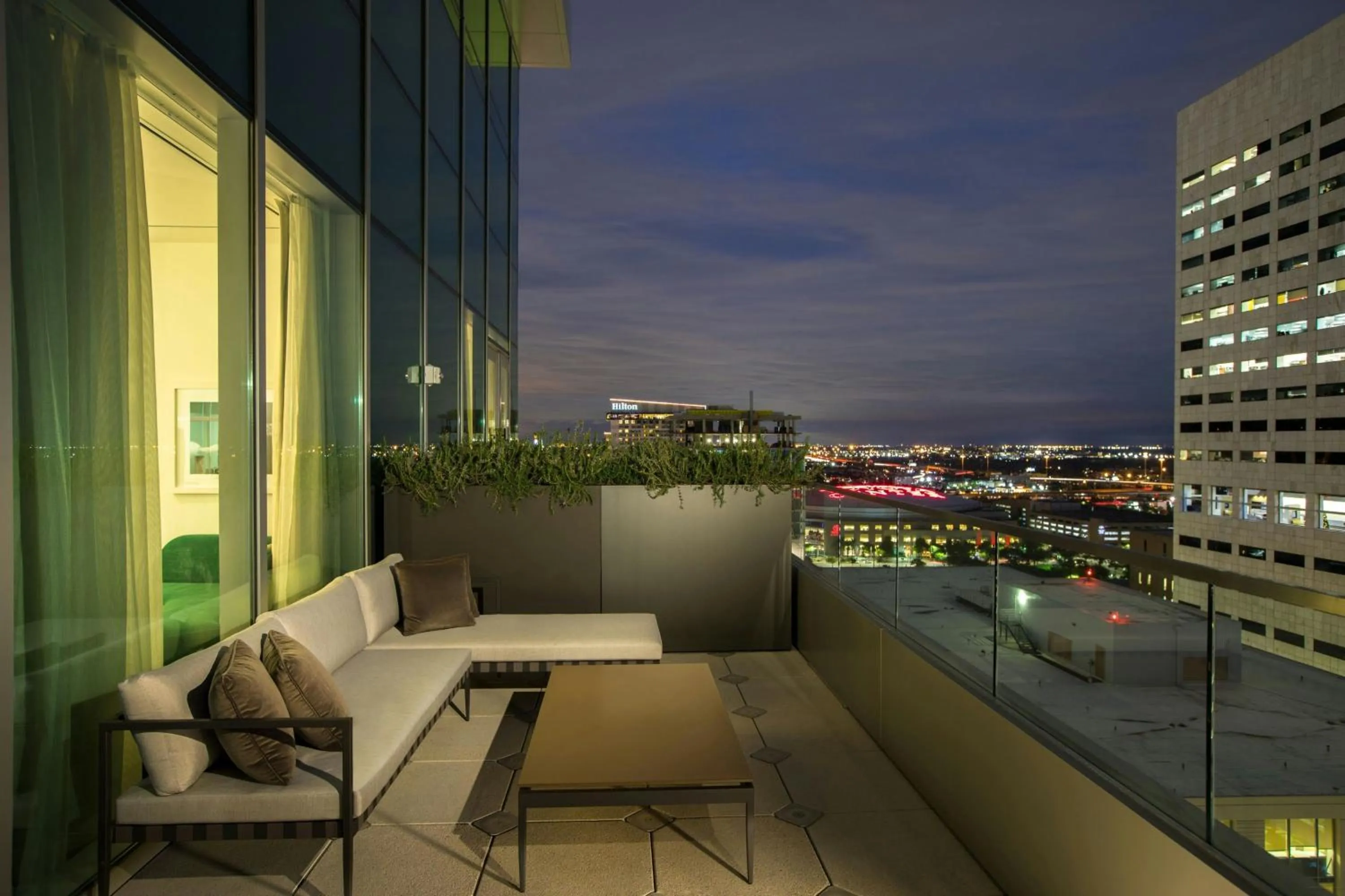 Photo of the whole room in The Laura Hotel, Houston Downtown, Autograph Collection