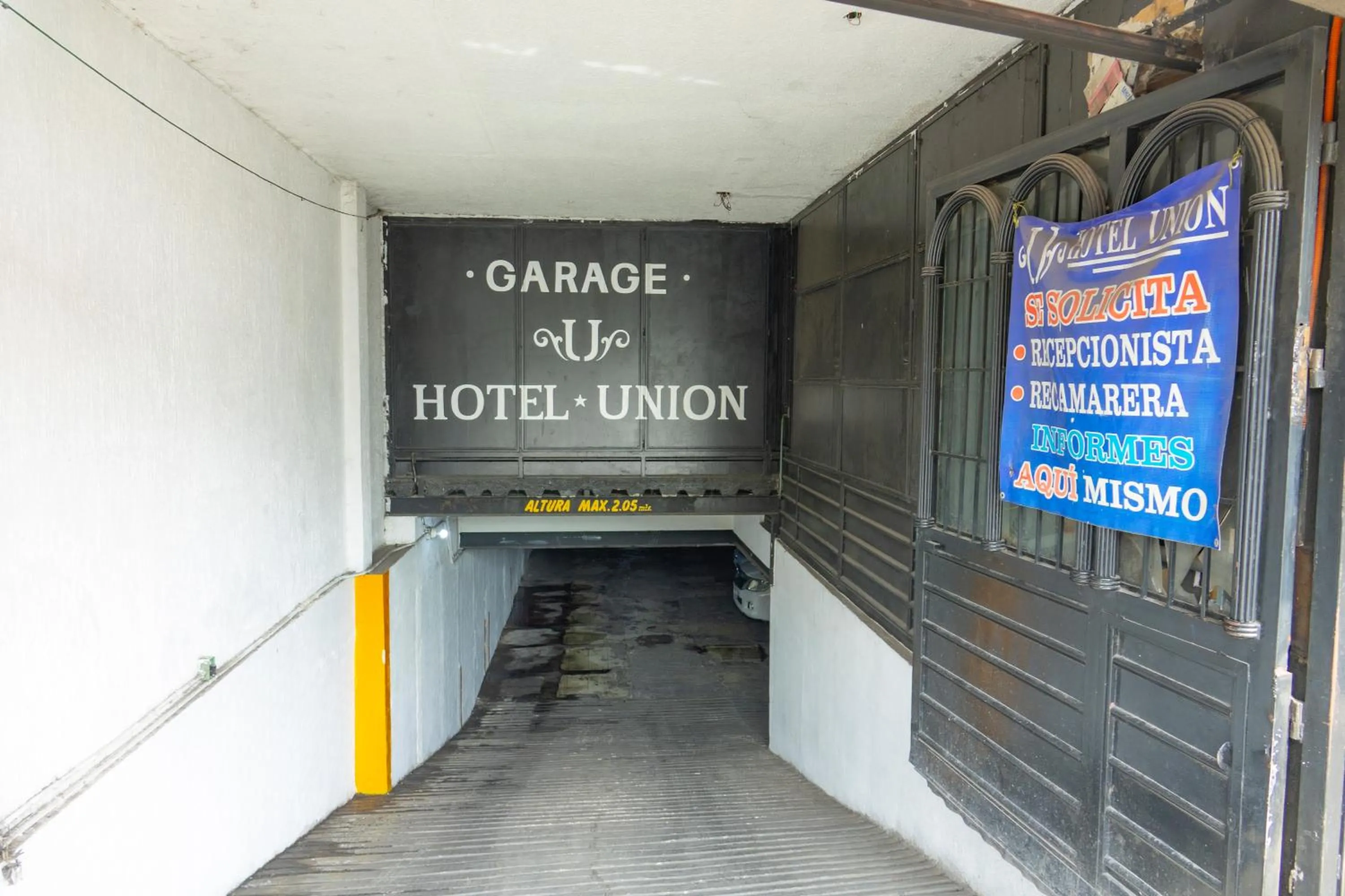 Parking in Hotel Union Guadalajara