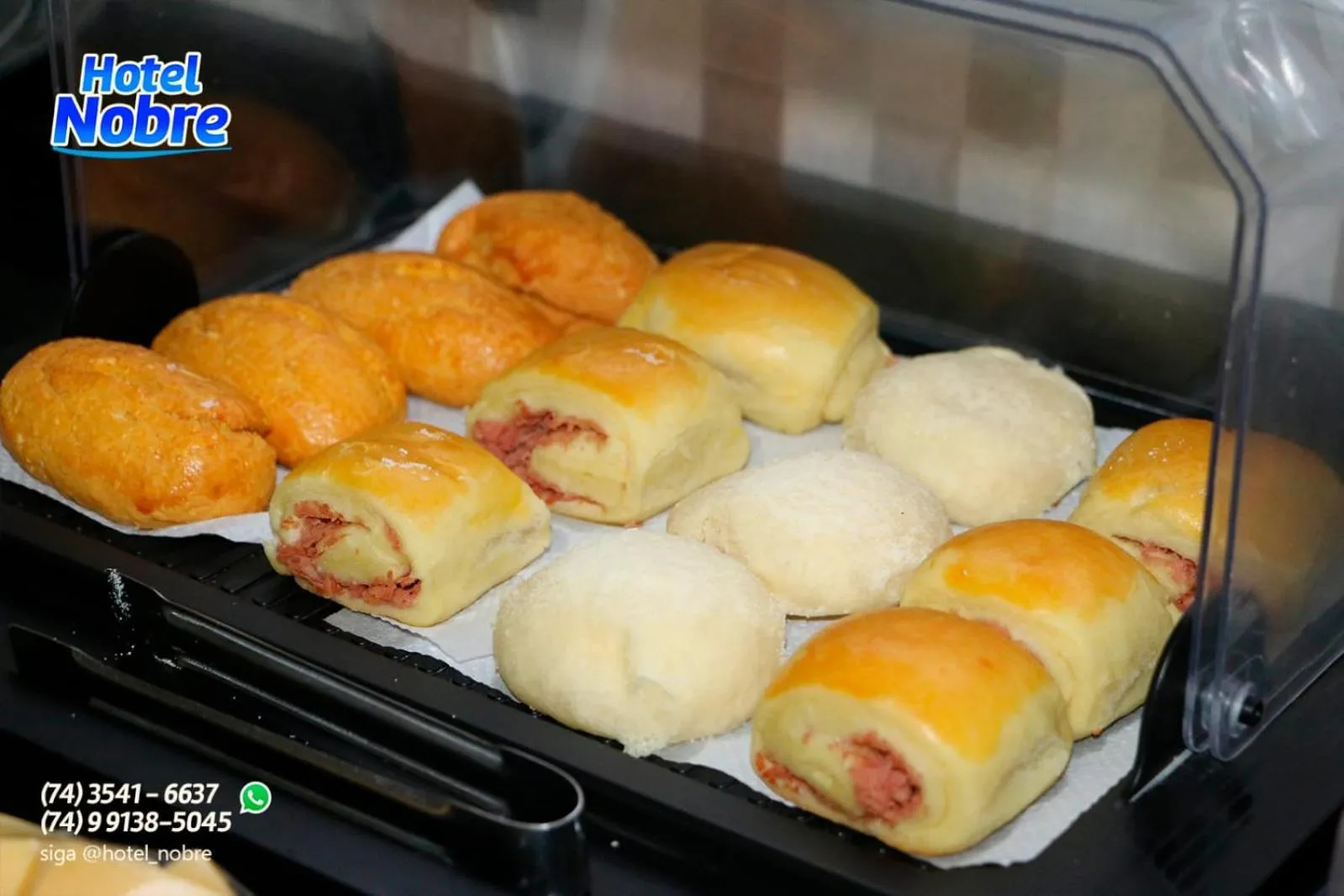 Breakfast in Hotel Nobre