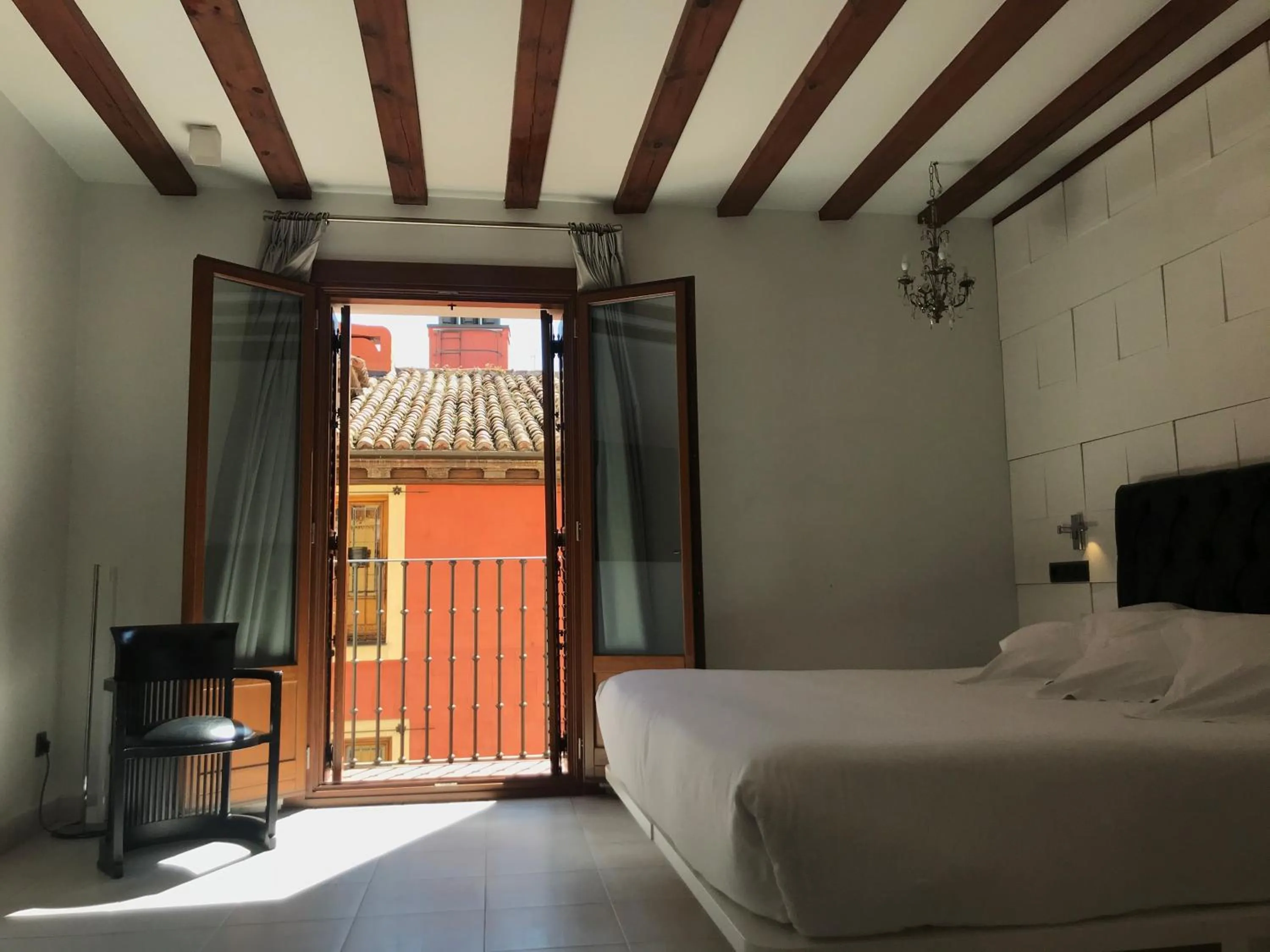 Photo of the whole room, Bed in Posada del León de Oro Boutique Hotel