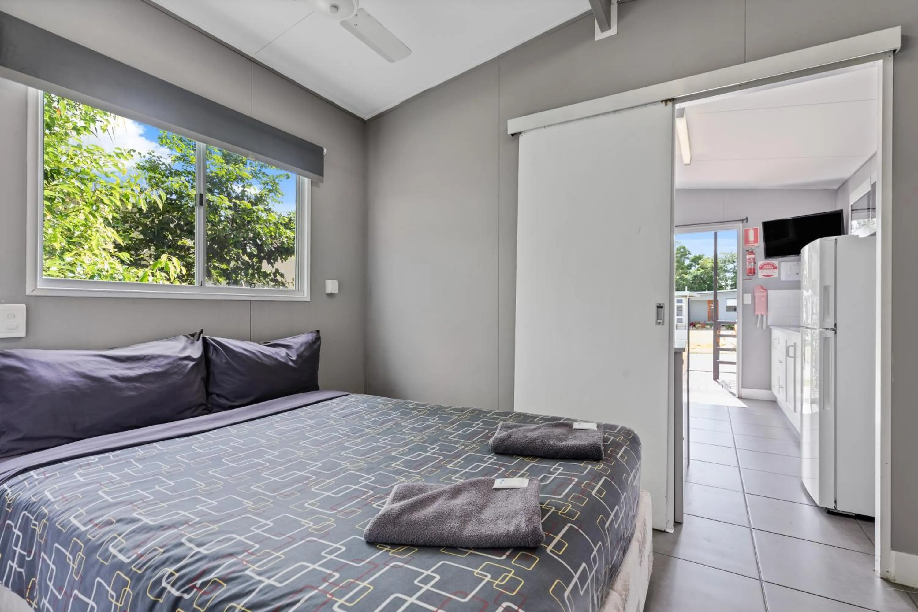 Bedroom, Bed in Yandina Caravan Park