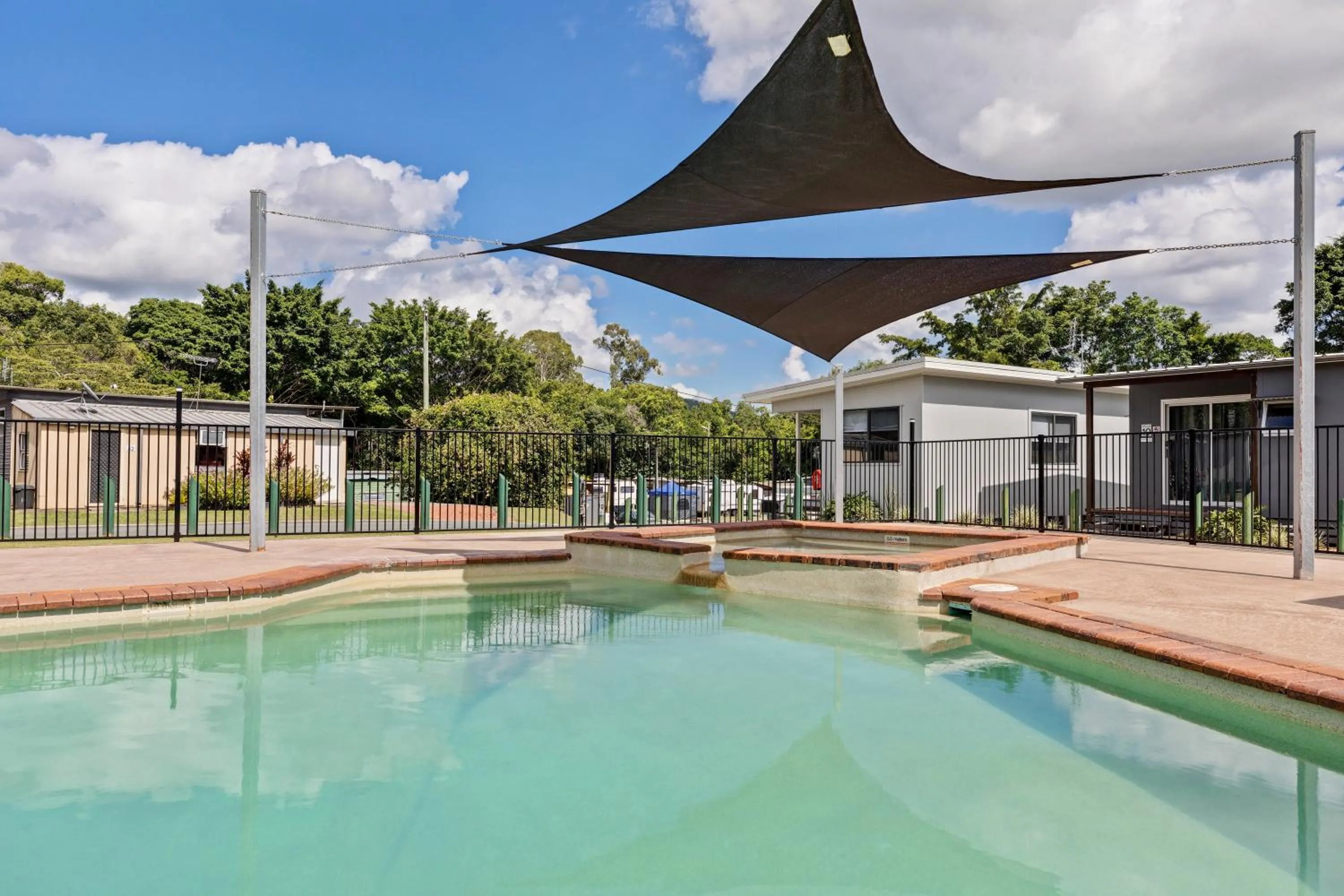Swimming pool in Yandina Caravan Park