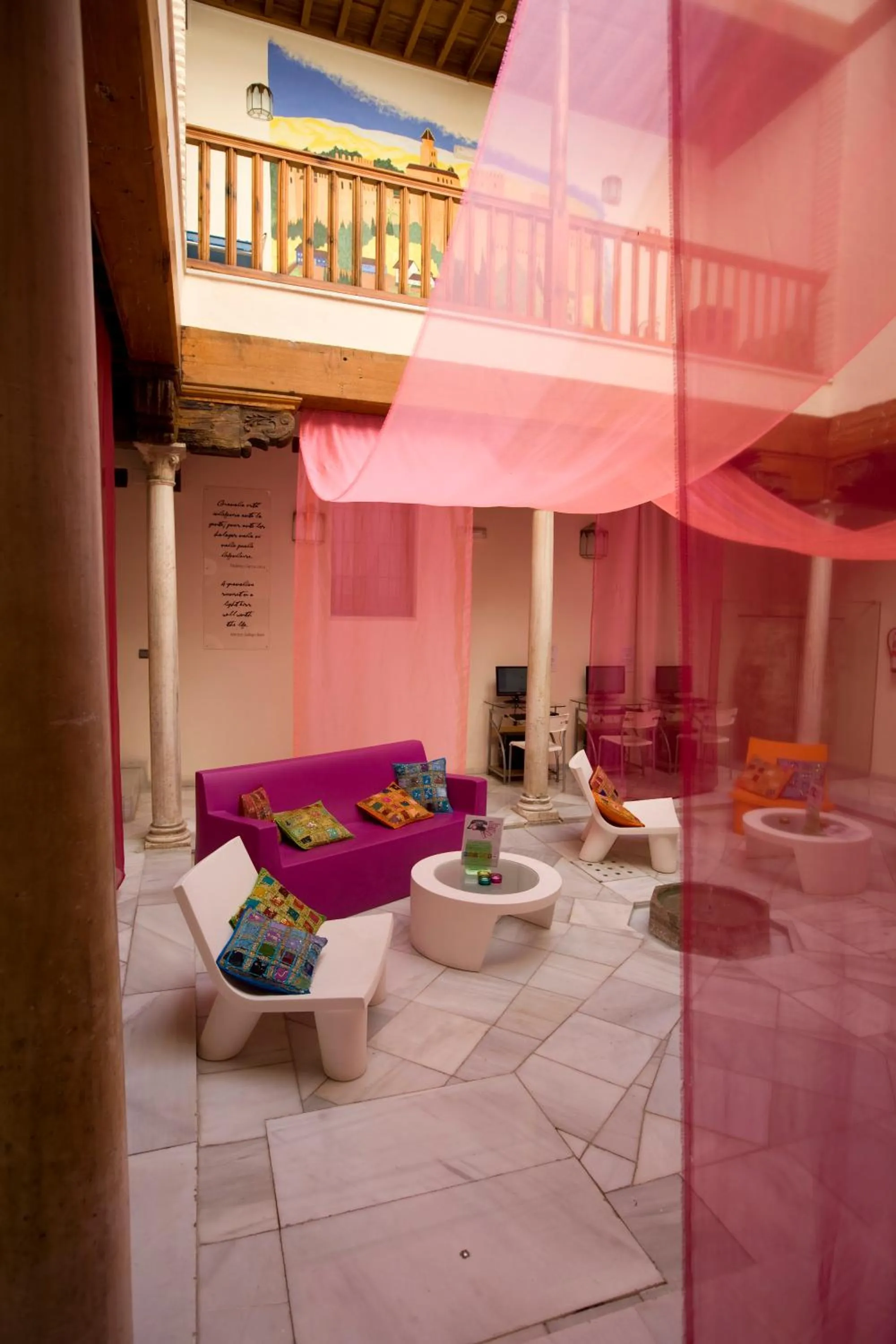 Lobby or reception in White Nest Hostel