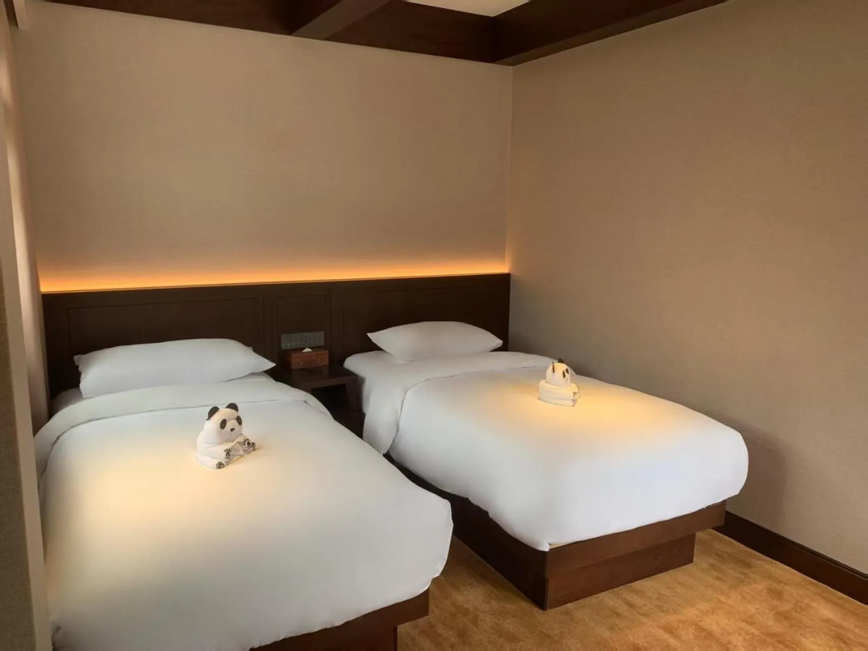 Bed in Lijiang Wangfu Hotel