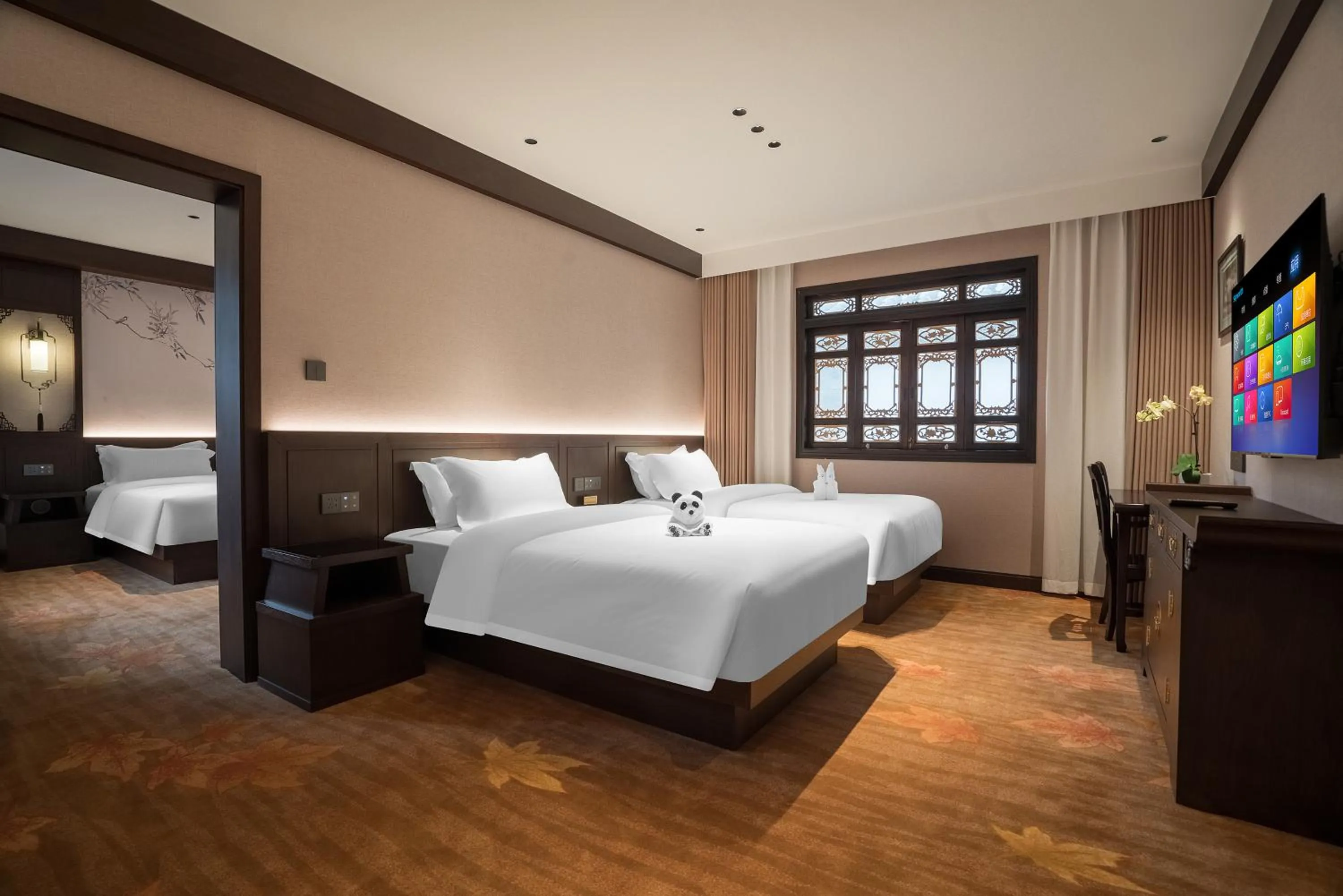 Bed in Lijiang Wangfu Hotel