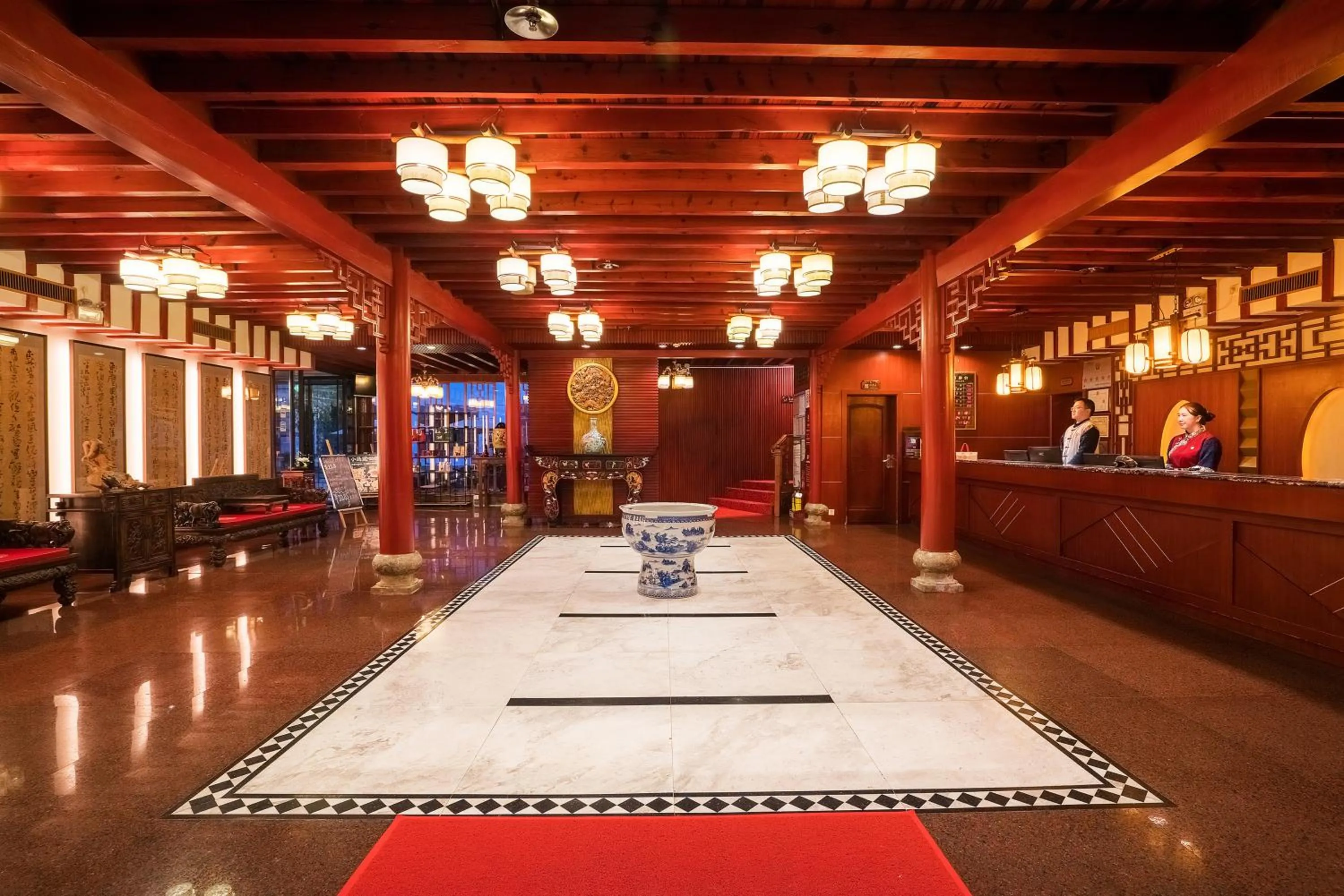 Lijiang Wangfu Hotel