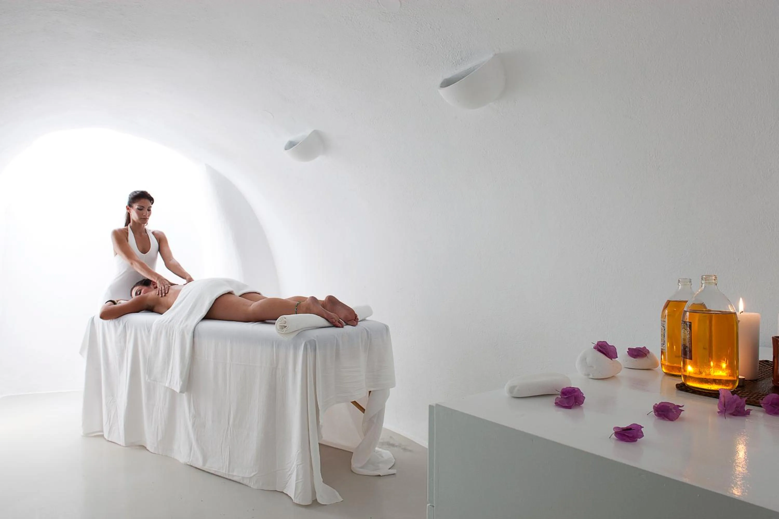 Massage in Notos Therme and Spa