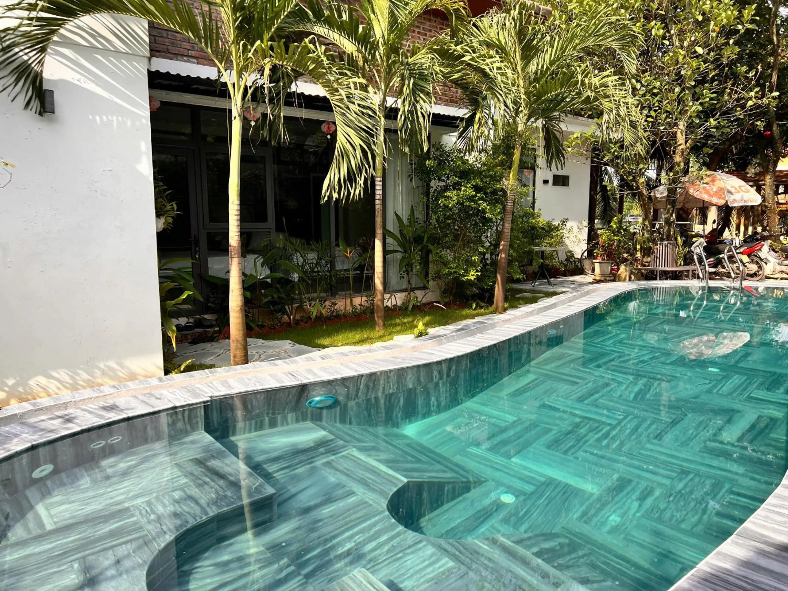 Swimming pool in Tam Coc Boutique Garden