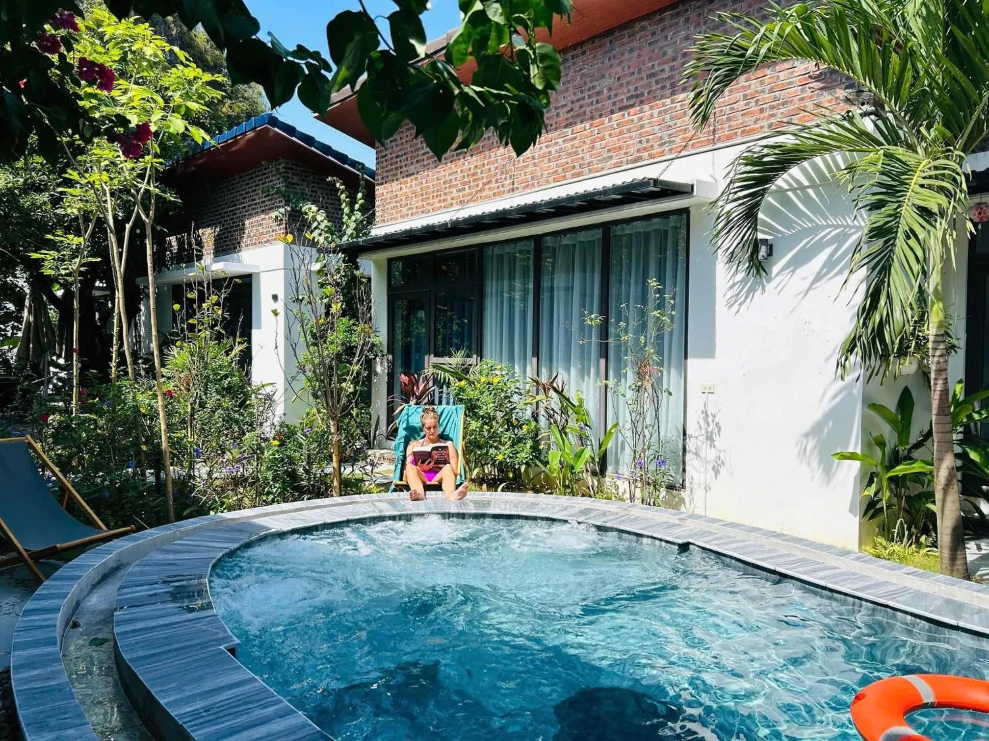 Swimming pool in Tam Coc Boutique Garden