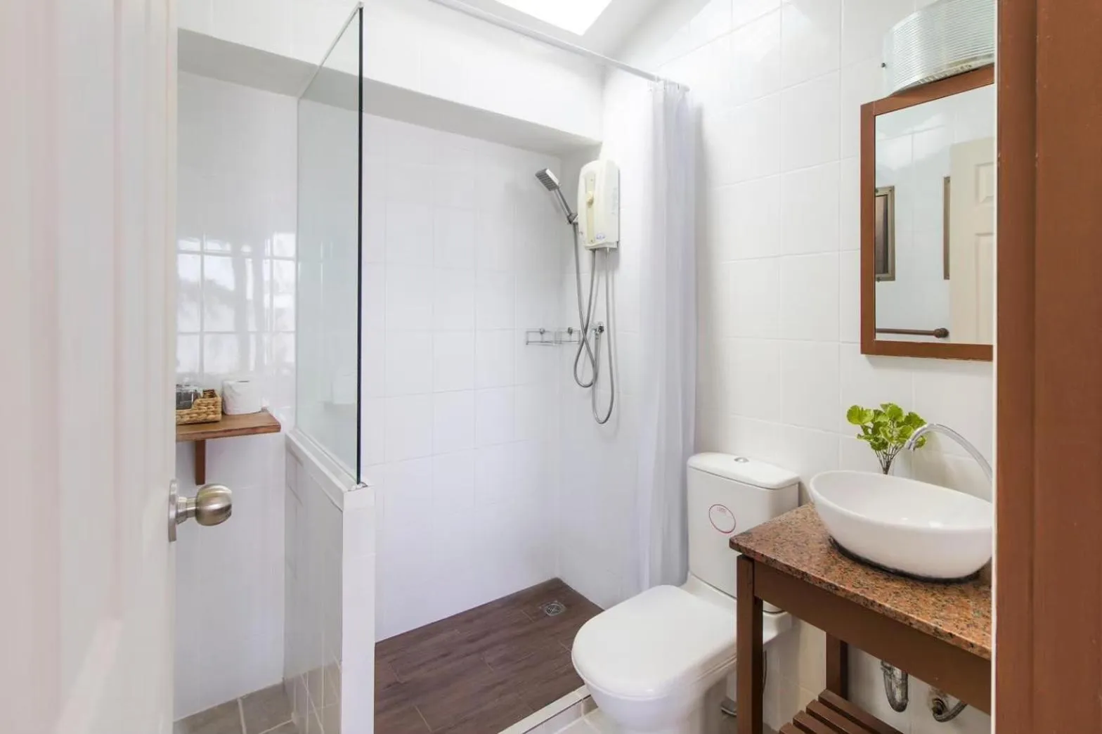 Shower in Samed Cabana Resort