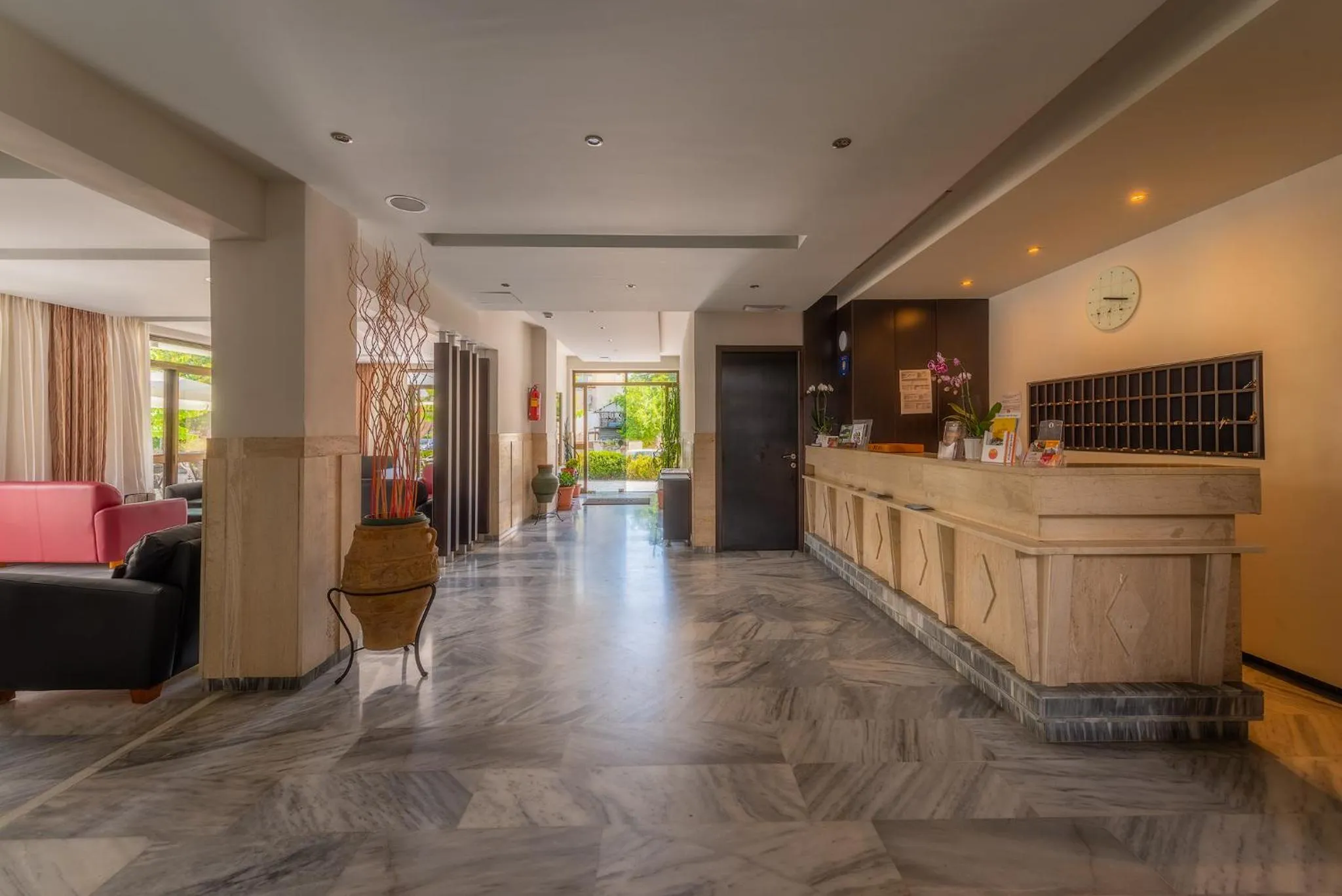 Area and facilities in Dimitris Paritsa Hotel