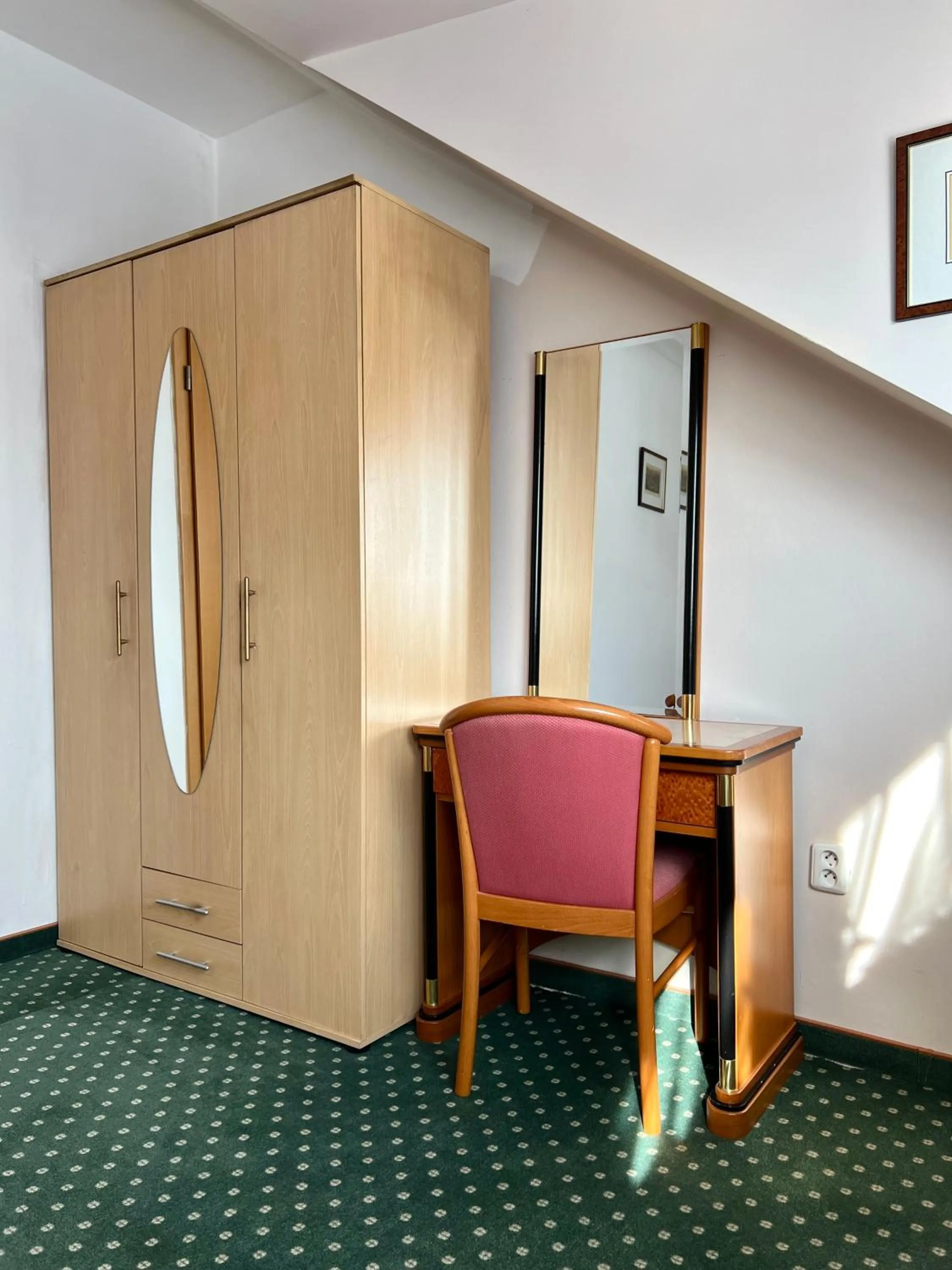 wardrobe in Hotel GEO