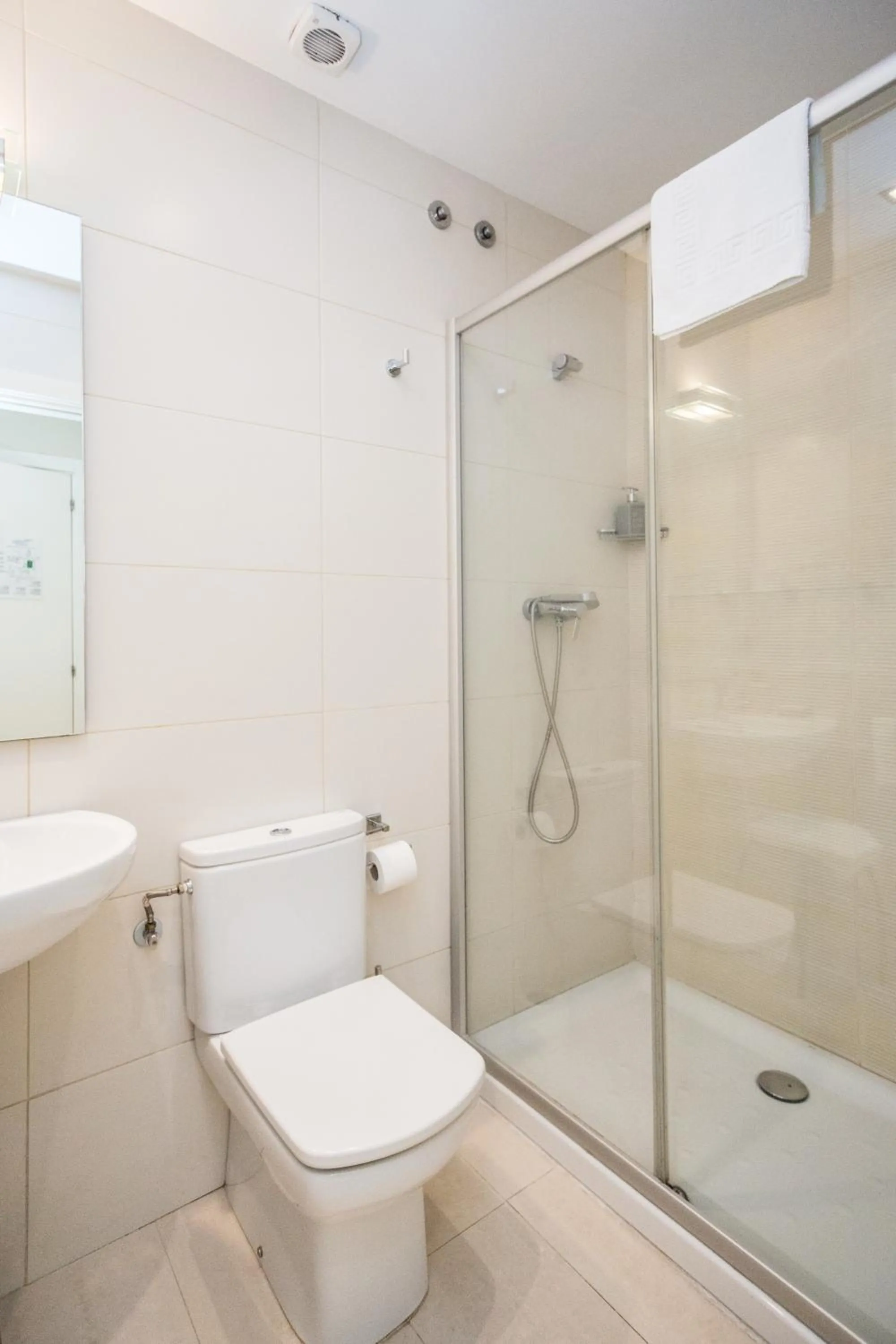 Bathroom in Pensión Altair