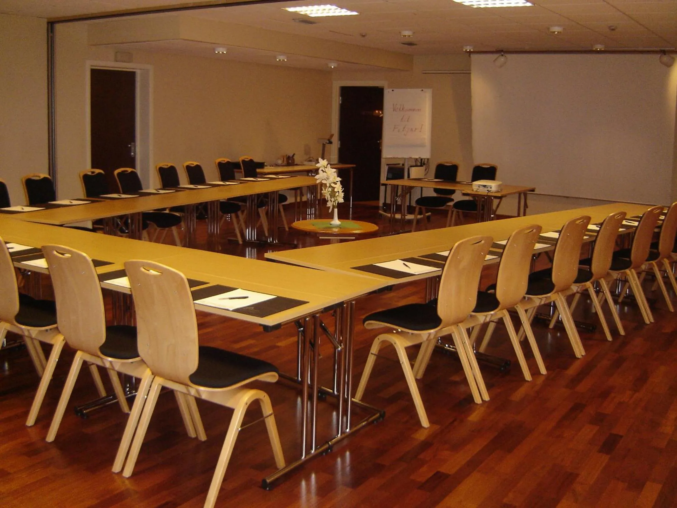 Meeting/conference room in Fitjar Fjordhotell