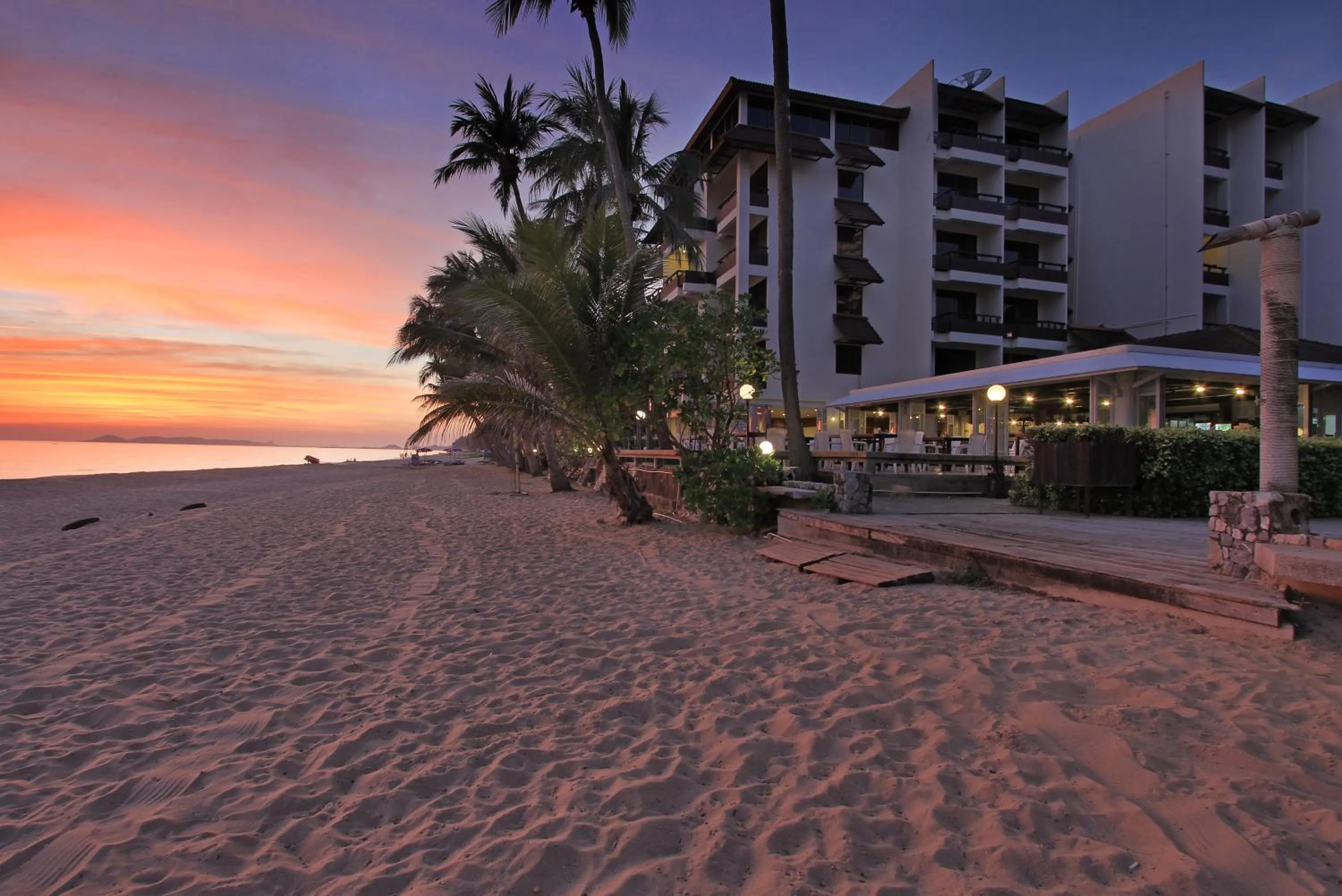 Beach in Rayong Chalet Resort