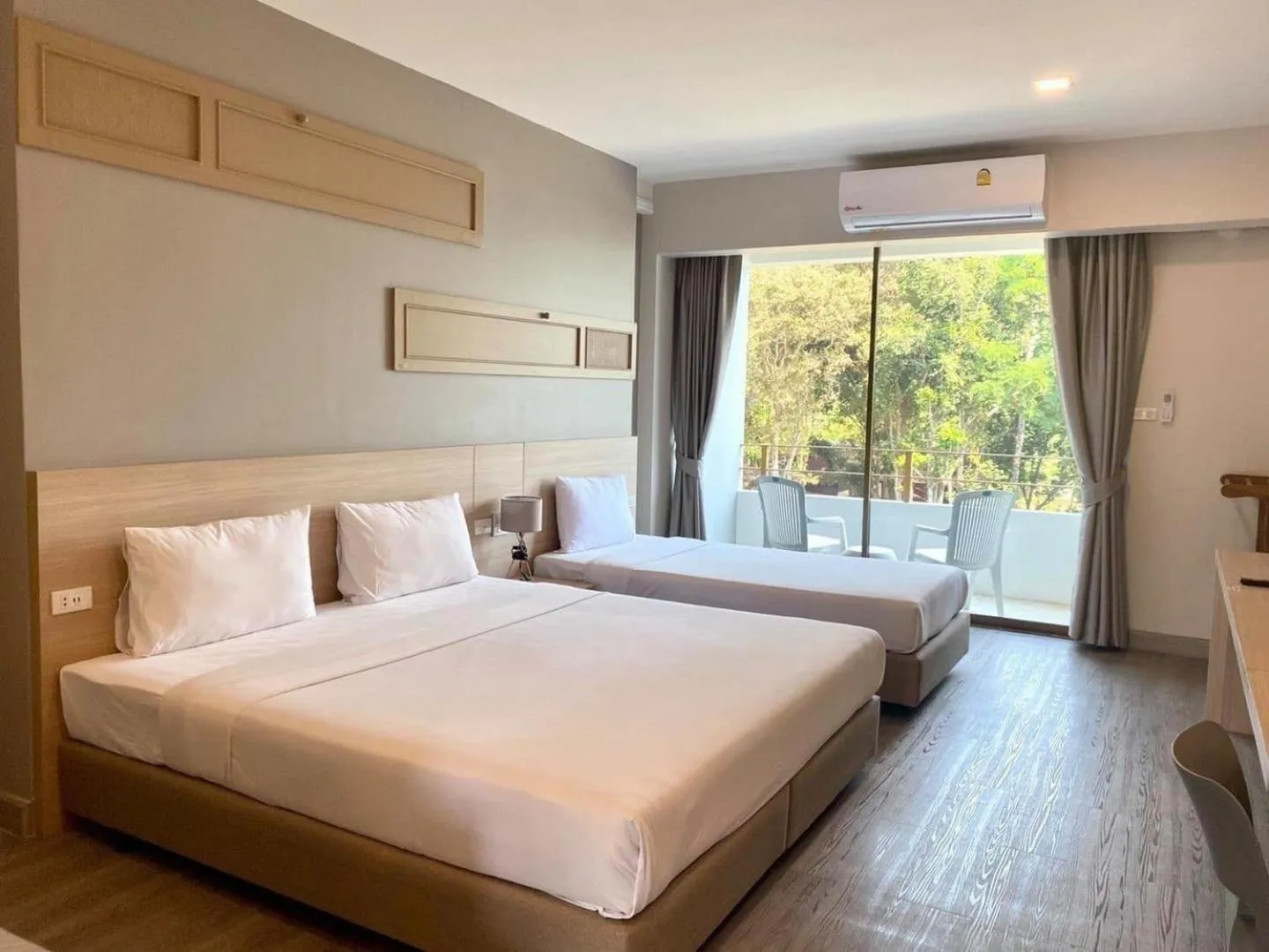 Bedroom, Bed in Rayong Chalet Resort