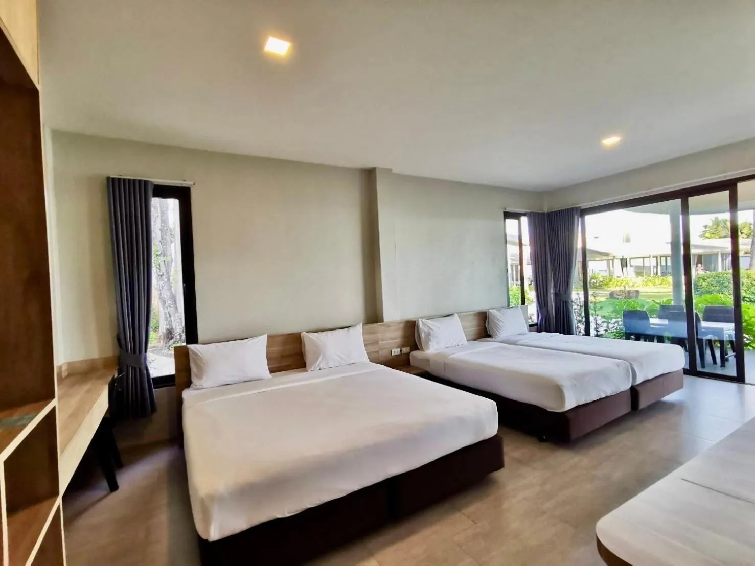Bedroom, Bed in Rayong Chalet Resort