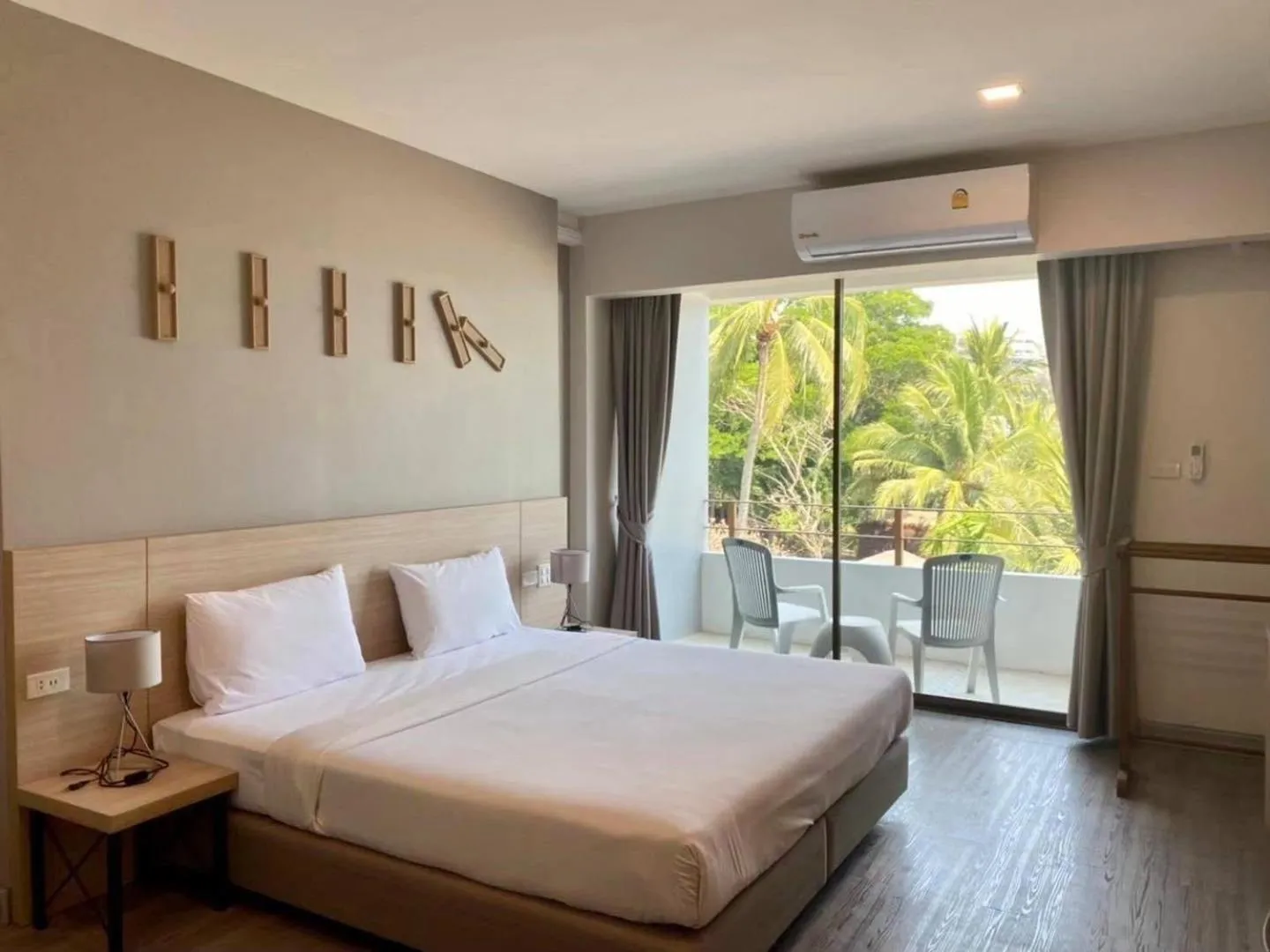 Bed in Rayong Chalet Resort