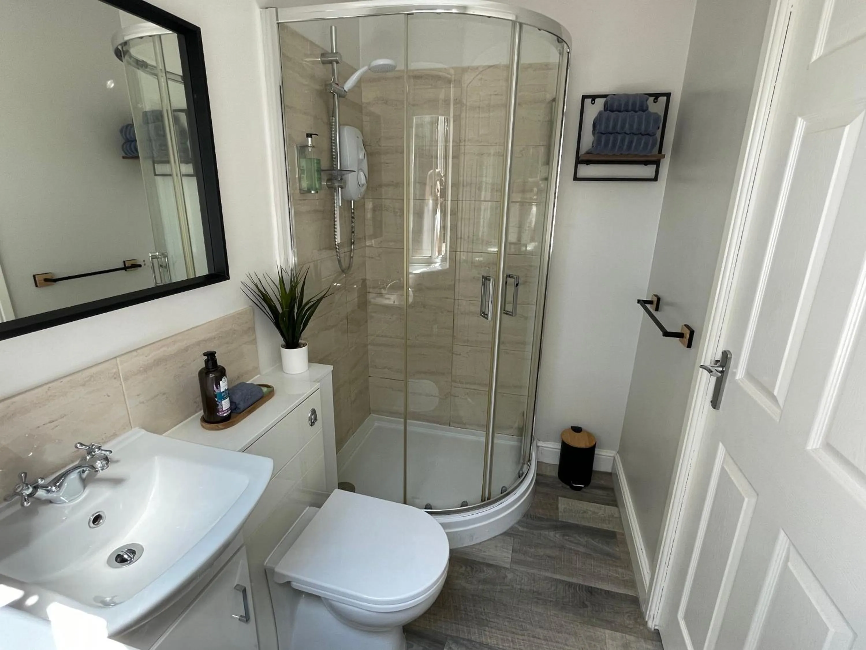 Shower in Cannock Hotel Apartments