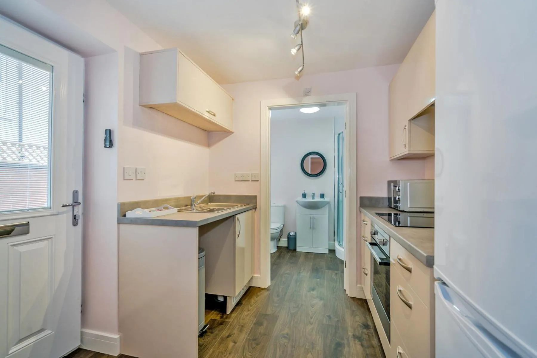 Coffee/tea facilities in Cannock Hotel Apartments