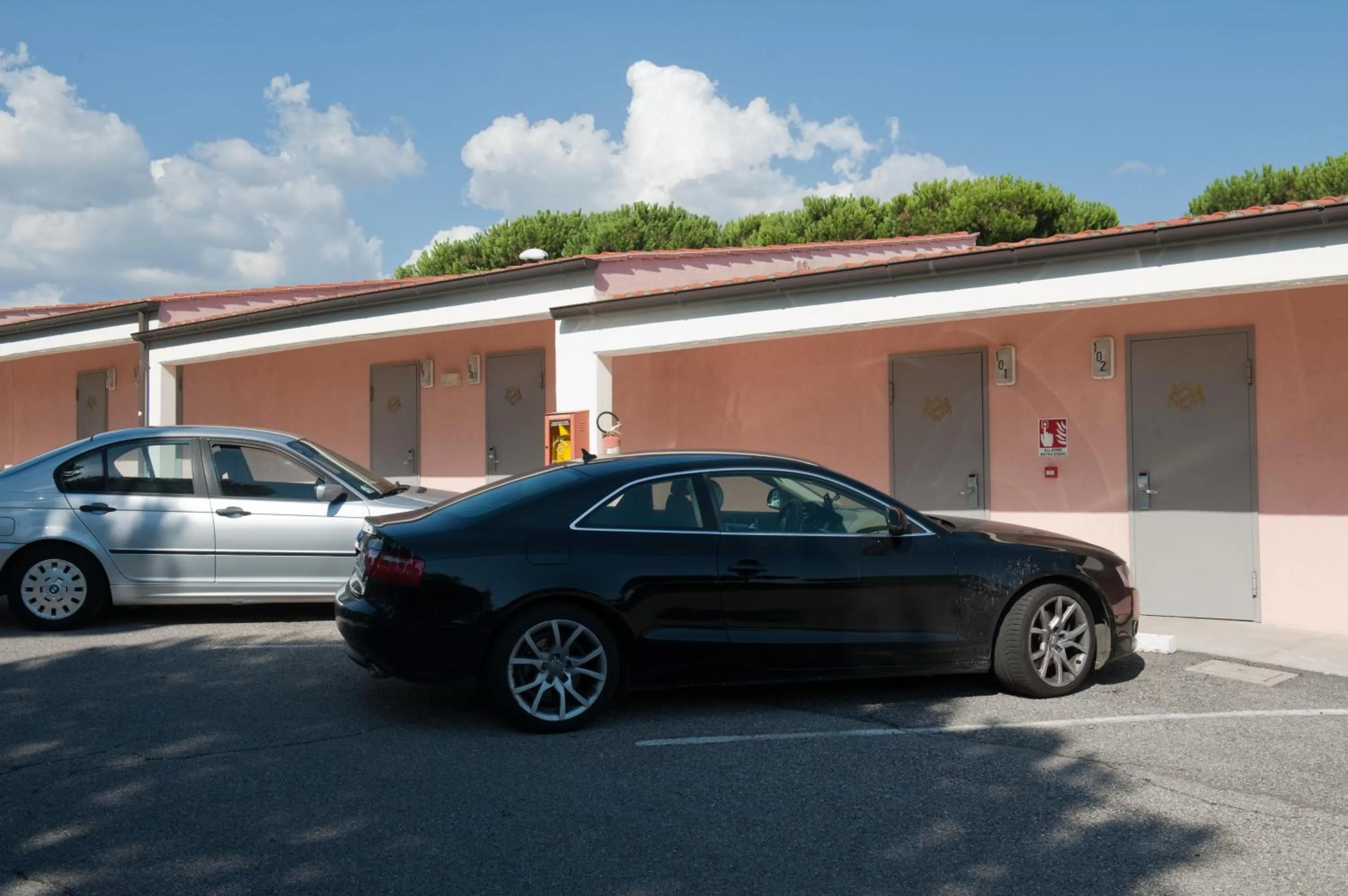 Property building in AutoHotel