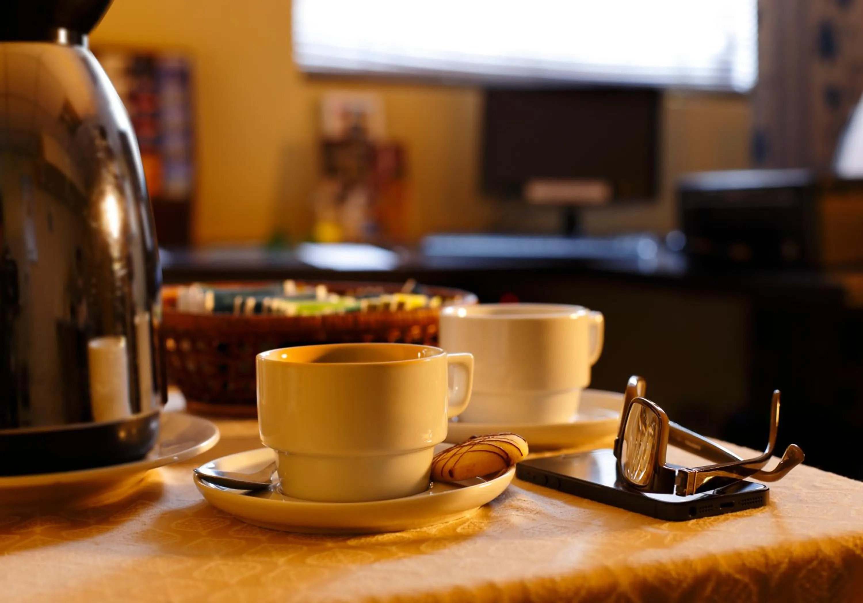 Coffee/tea facilities in Suites del Bosque Hotel