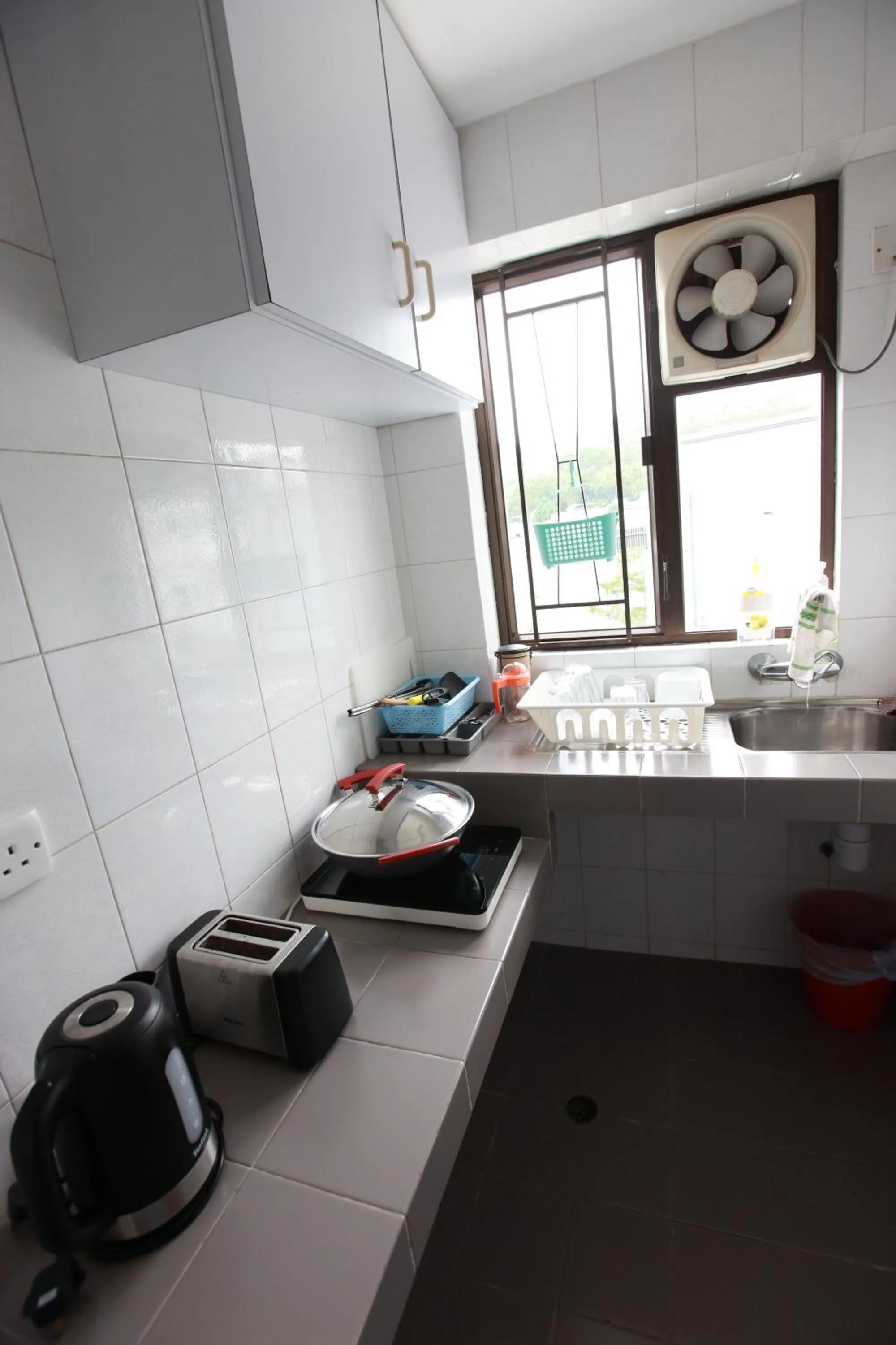 Kitchen or kitchenette in Lantau Lodge