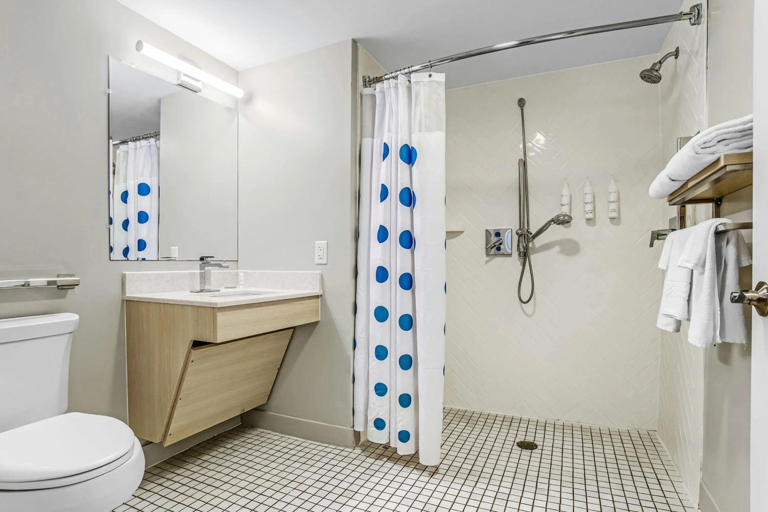 Photo of the whole room in TownePlace Suites Mobile