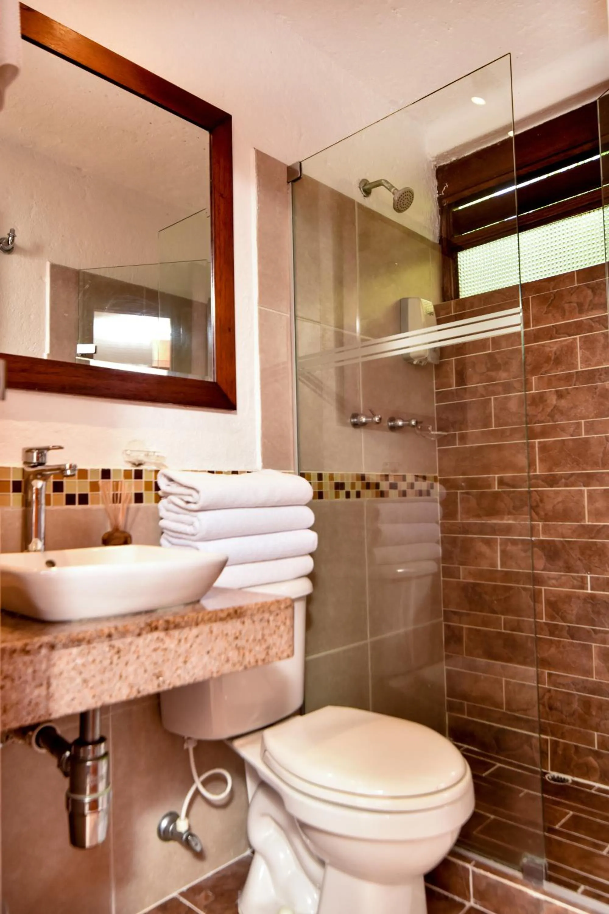 Shower in La Campana Hotel Boutique
