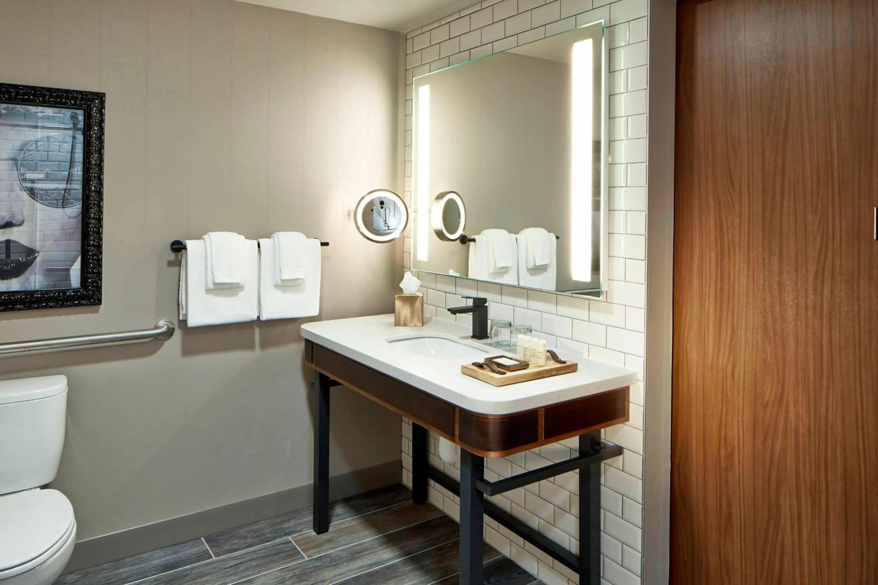 Bathroom in Renaissance Minneapolis Hotel, The Depot