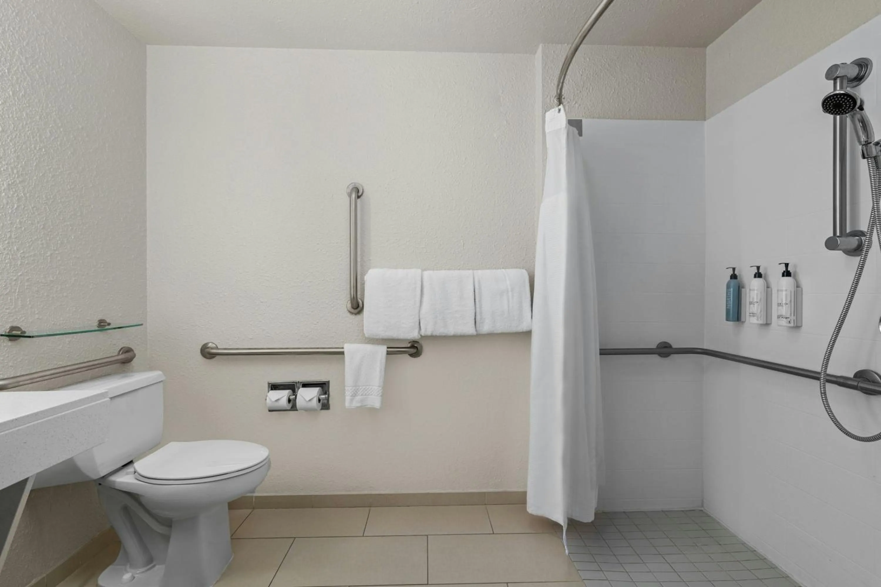 Bathroom in SpringHill Suites Minneapolis-St. Paul Airport/Eagan