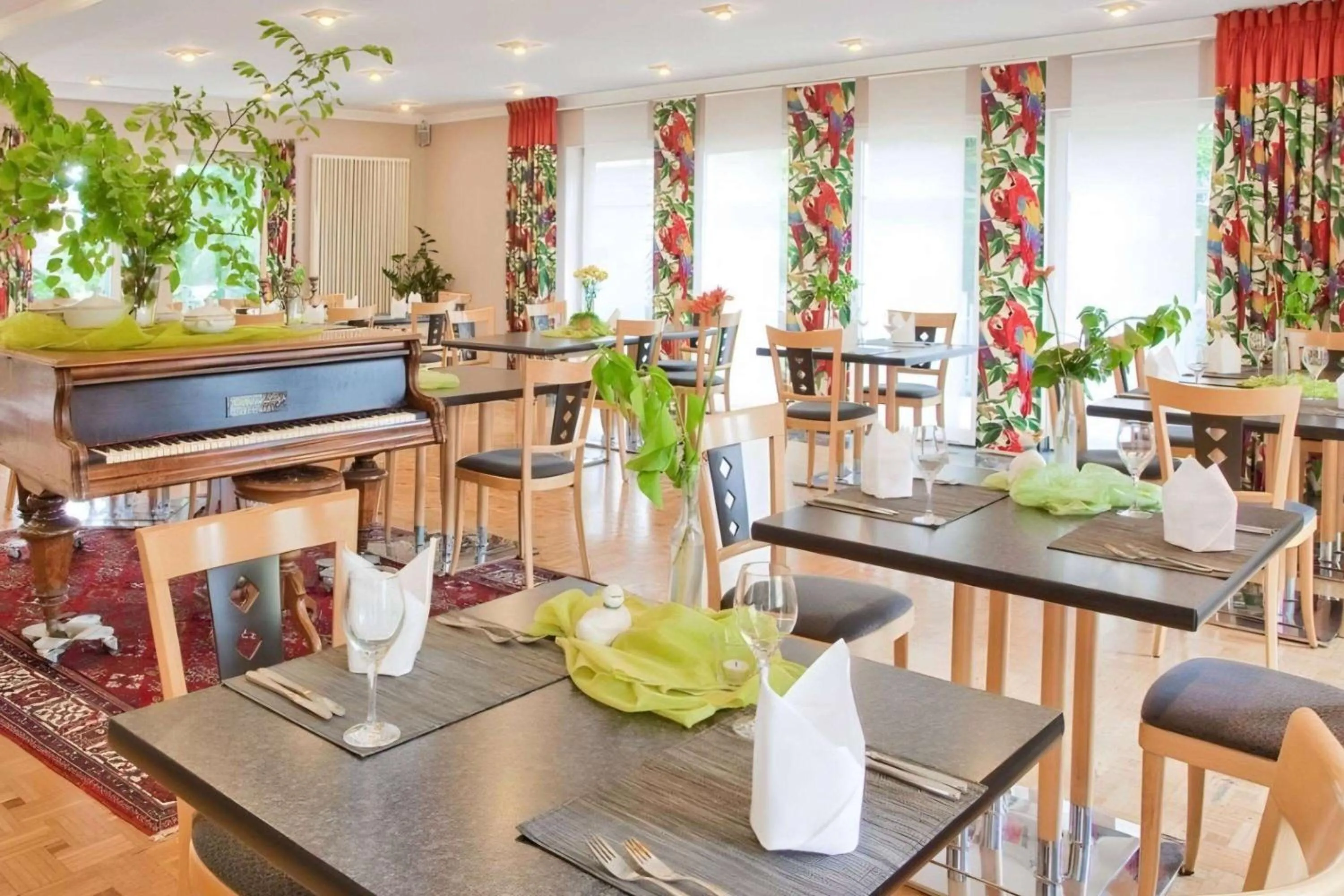 Restaurant/places to eat in Hotel Kronprinz