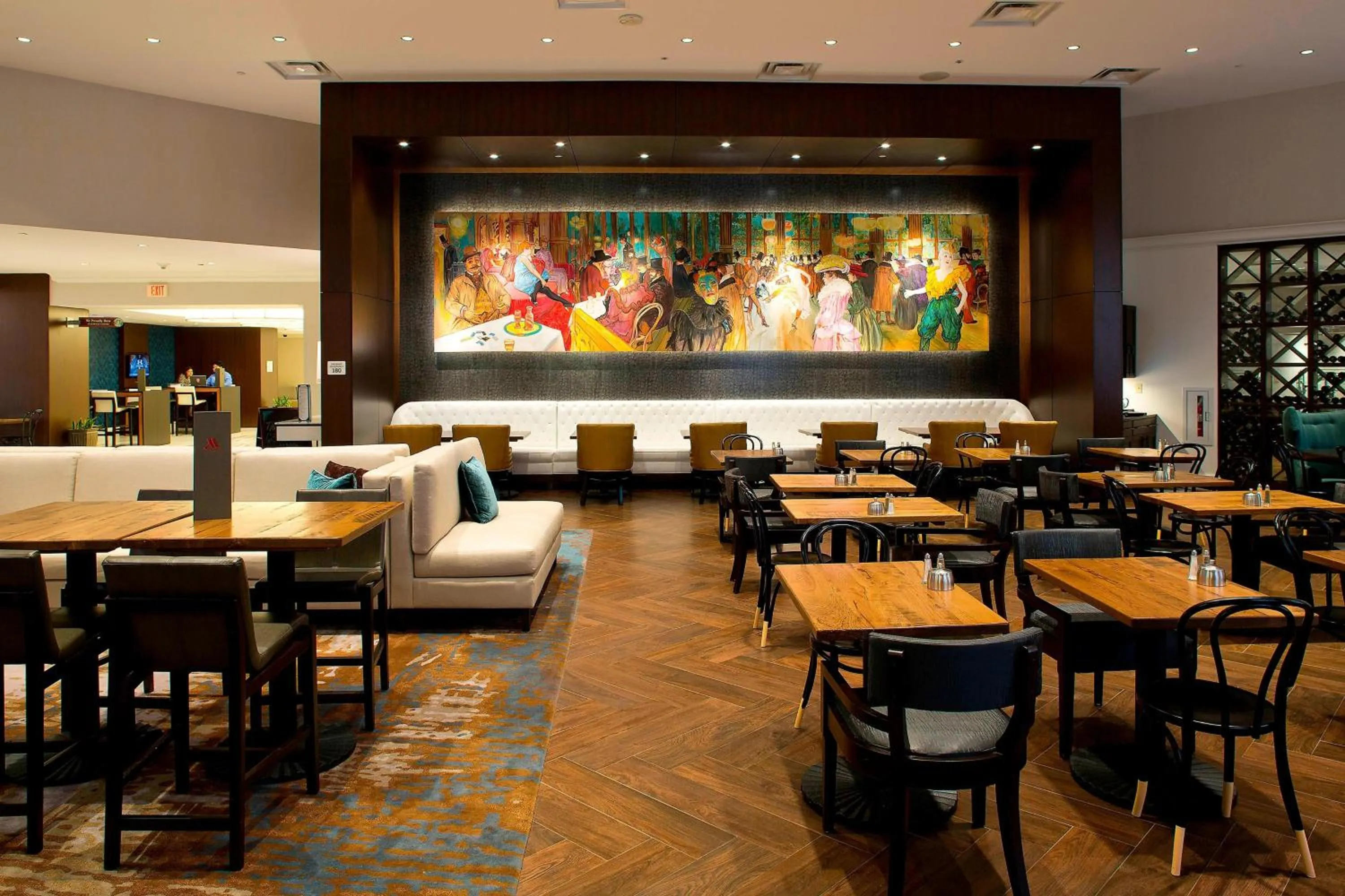 Restaurant/places to eat in New Orleans Marriott Metairie At Lakeway