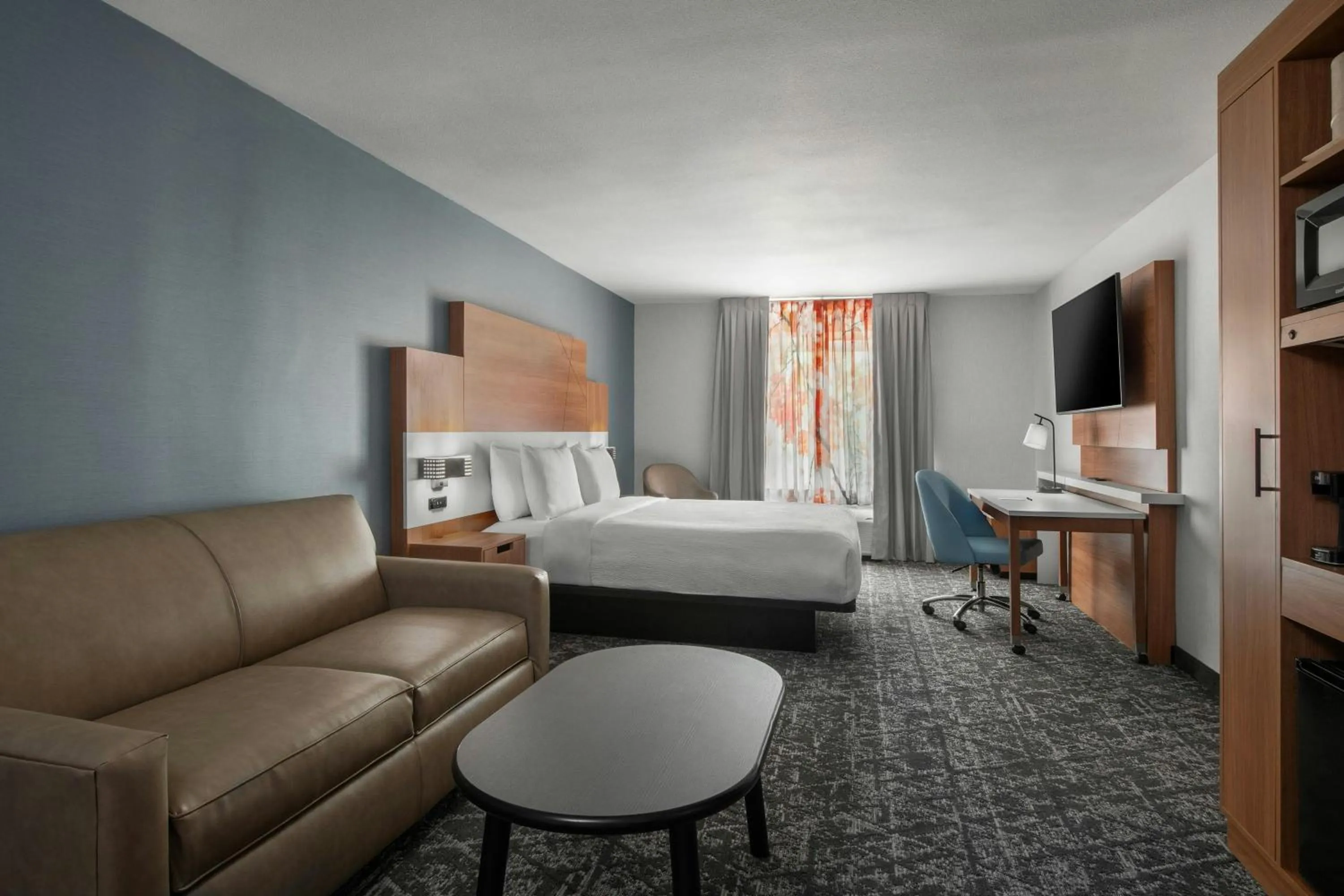 Photo of the whole room, Bed in Fairfield Inn & Suites Oakland Hayward