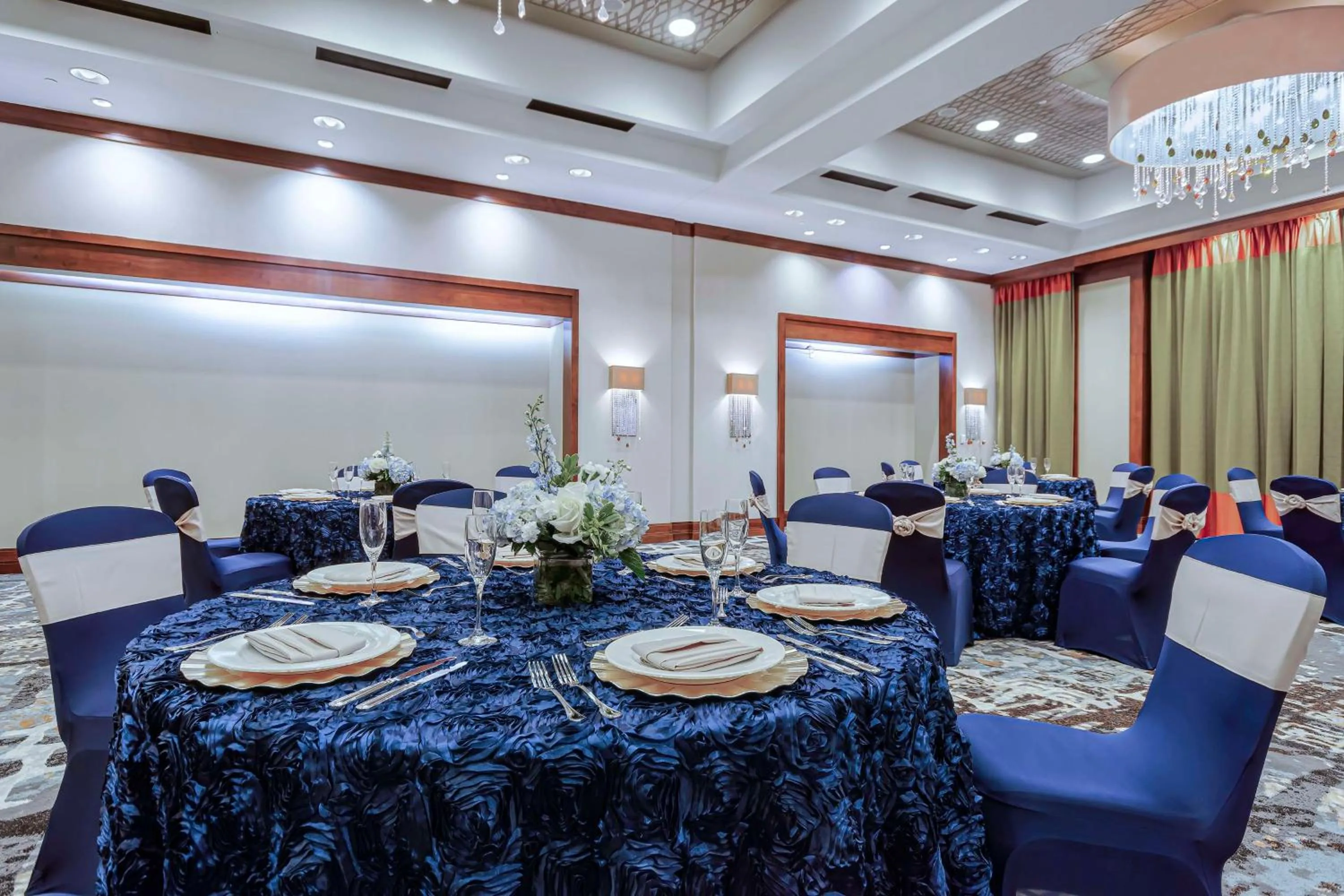 Meeting/conference room in Embassy Suites Houston - Downtown