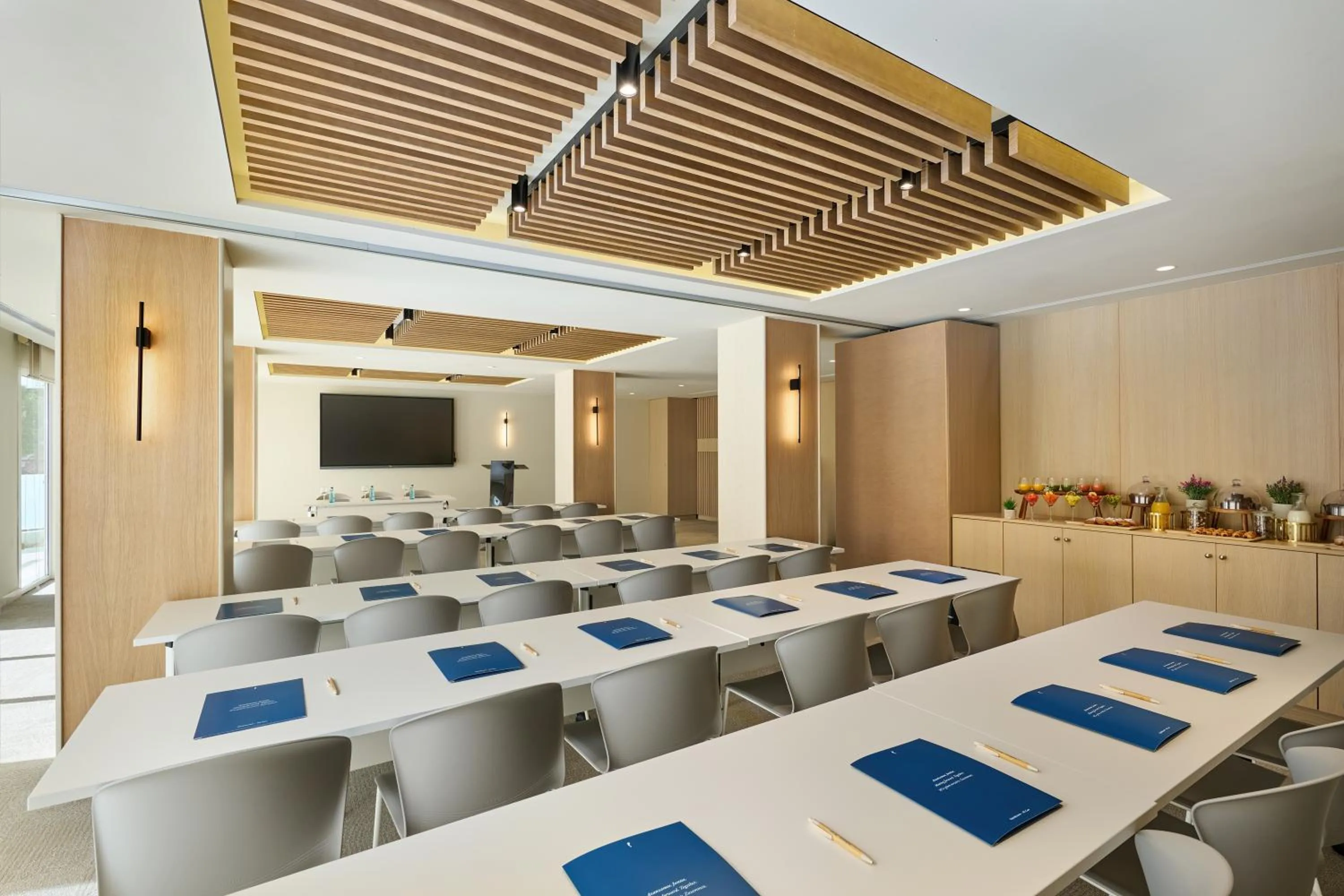 Meeting/conference room in Hipotels Flamenco