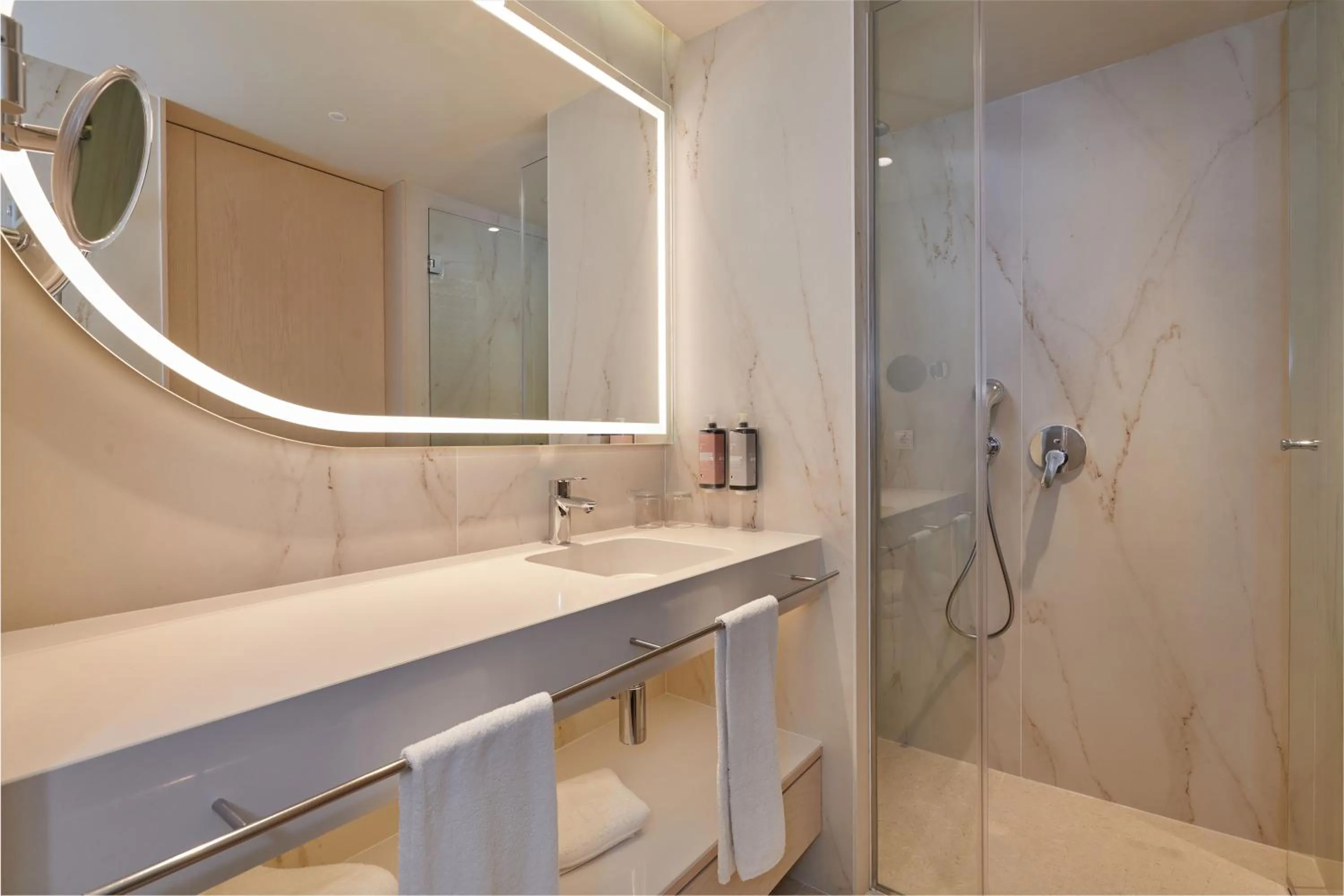 Bathroom in Hipotels Flamenco