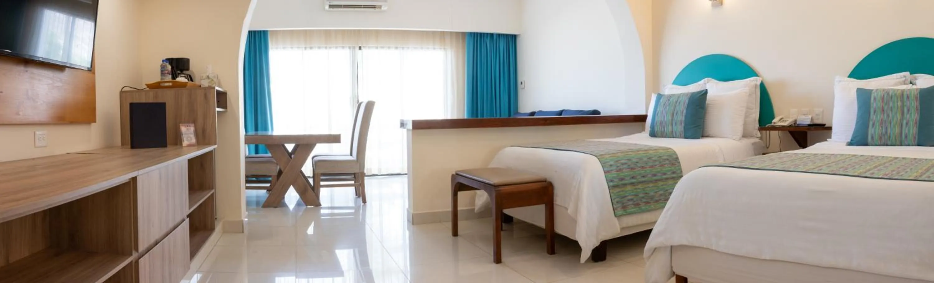 Photo of the whole room, Bed in The Westmarine Waterfront Hotel