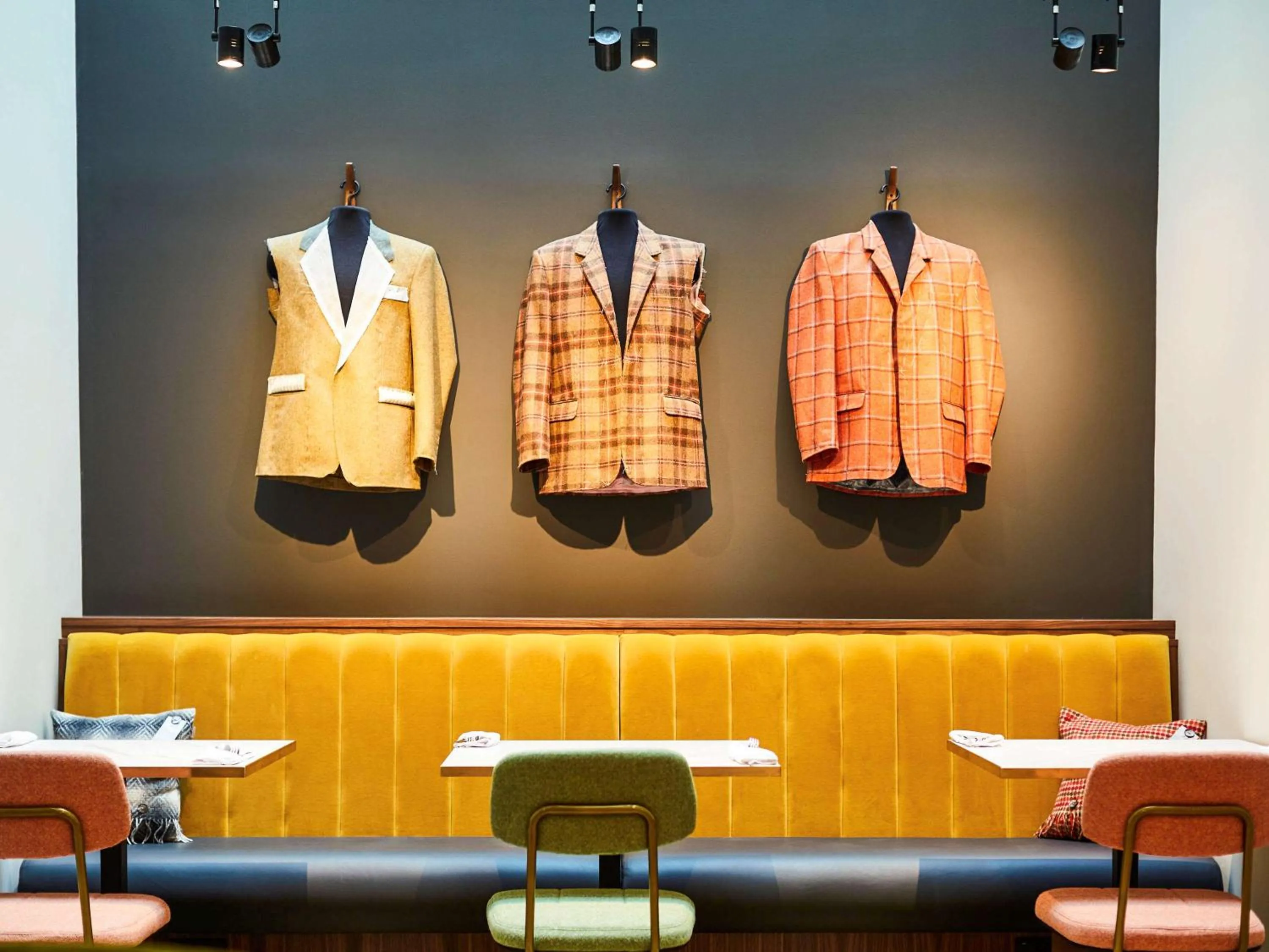 Restaurant/places to eat in Mercure Leeds Centre Hotel