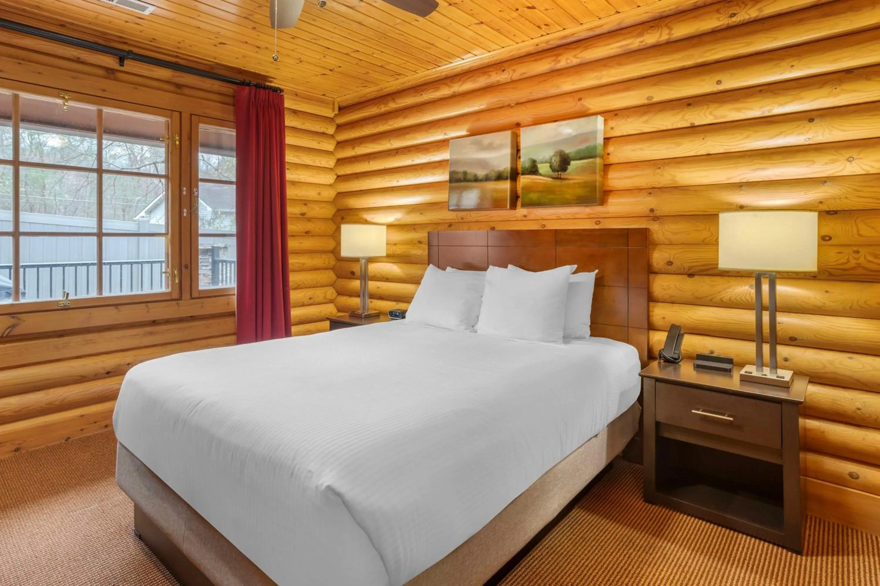 Bed in Hilton Vacation Club Bent Creek Golf Village Gatlinburg