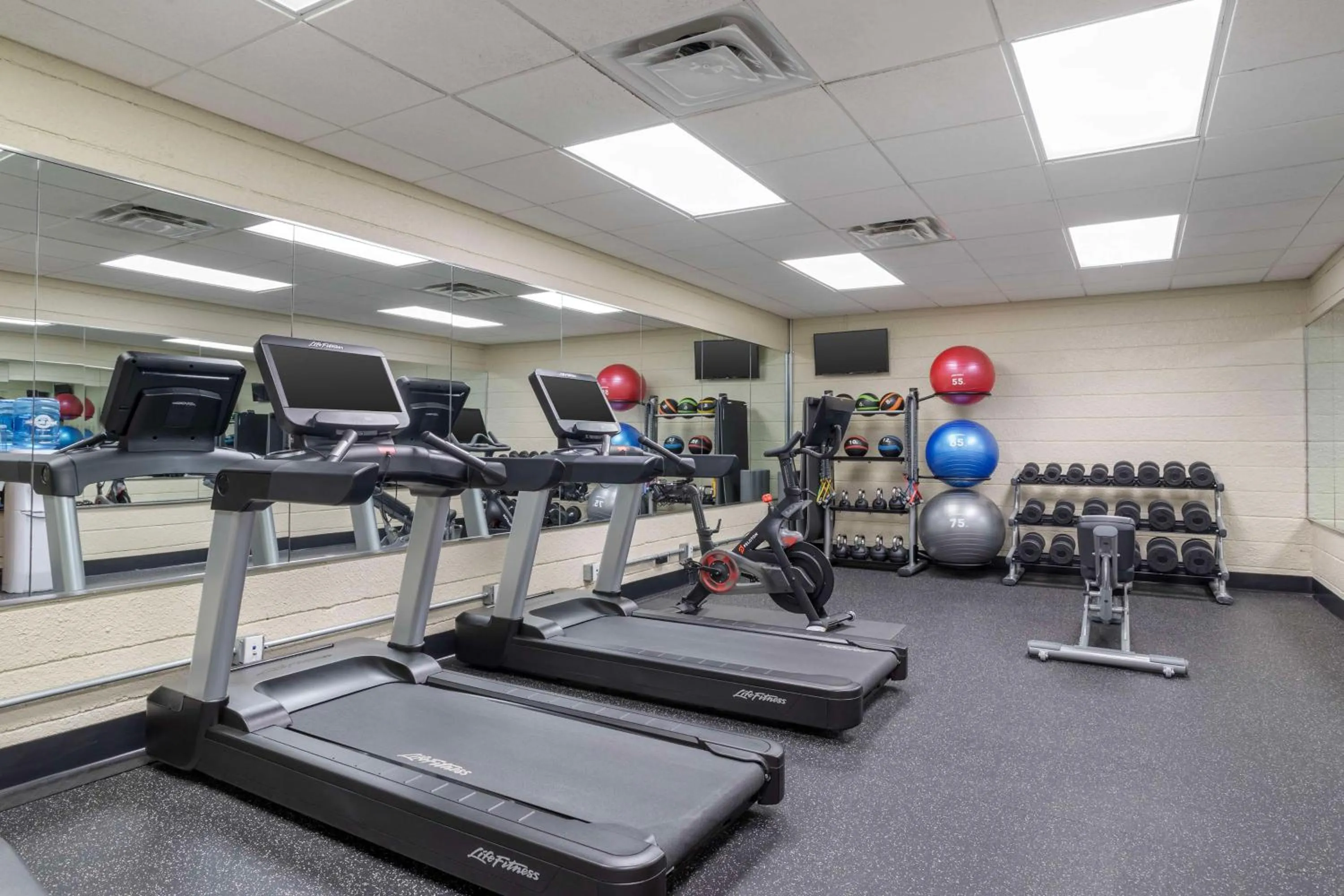Fitness centre/facilities in Hilton Vacation Club Bent Creek Golf Village Gatlinburg